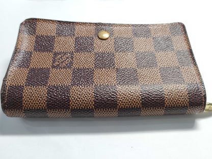 LOUIS VUITTON Damier Louis Vuitton Wallet Damier Wallet