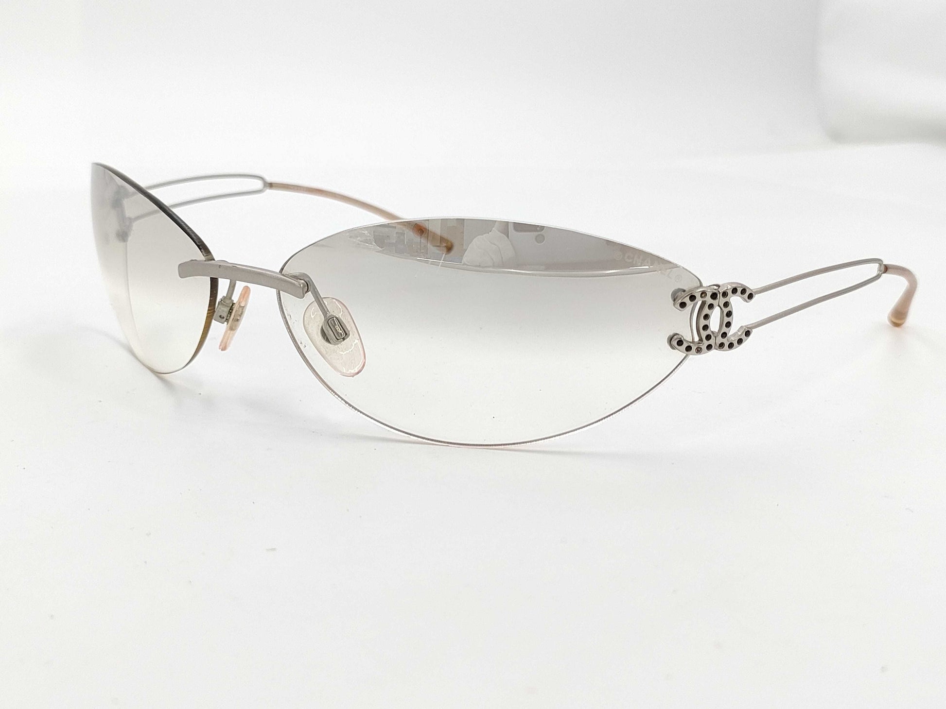  CHANEL Chanel sunglasses and glasses