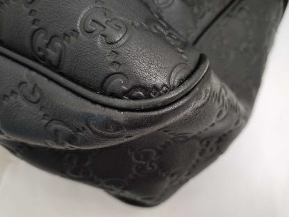 GUCCI Guccissima Leather Shoulder Bag with GG Pattern and Logo, 223665