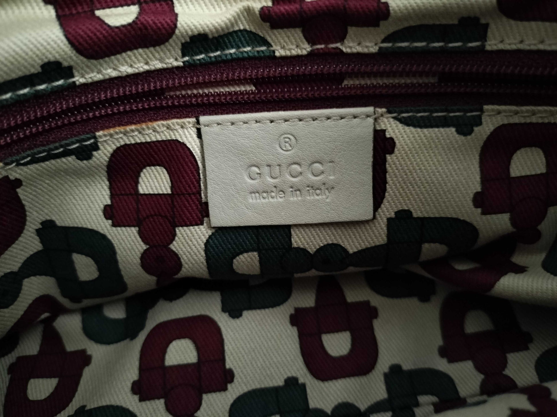 GUCCI Guccissima Leather Abby GG Pattern Handbag 190525