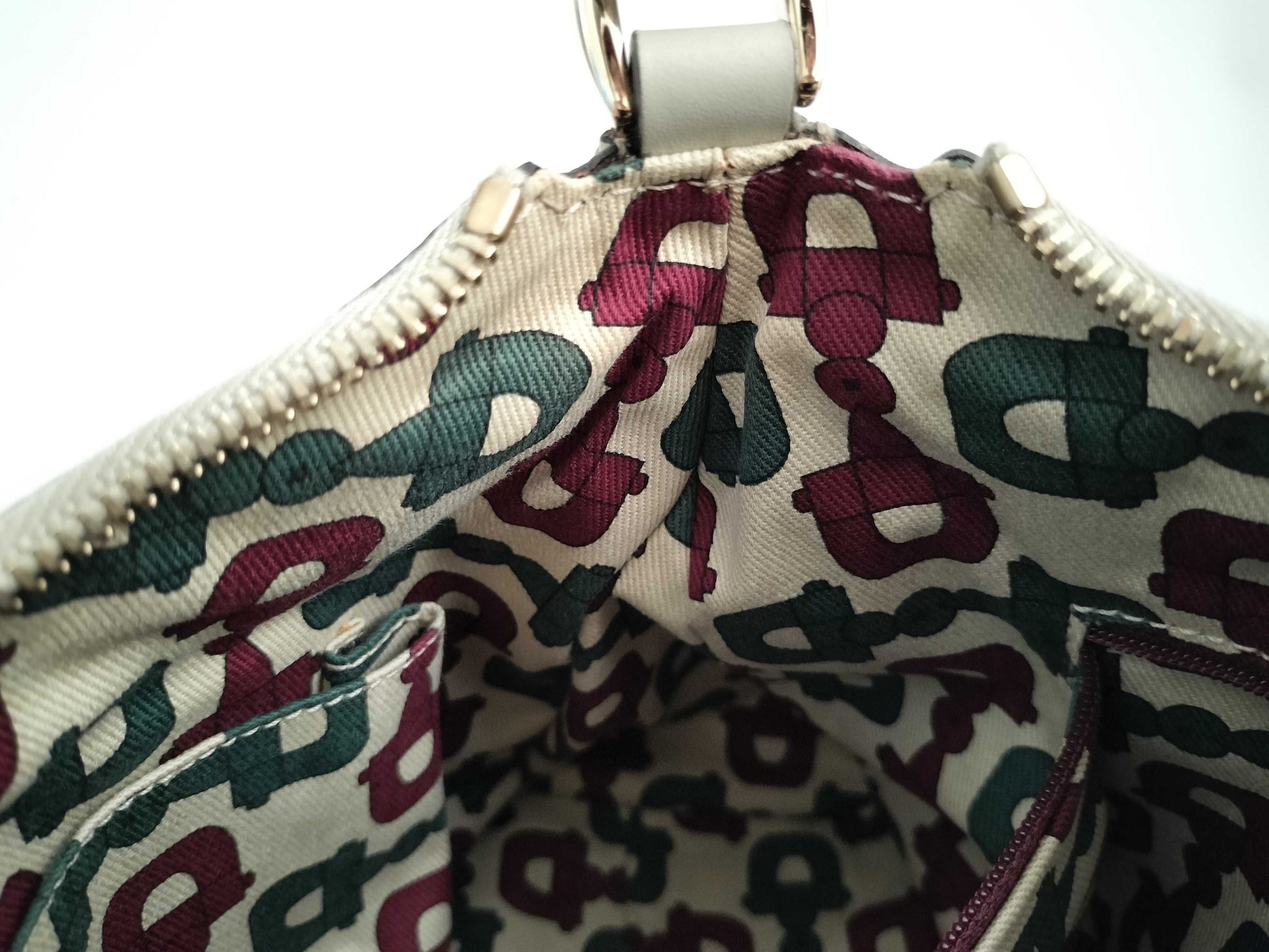 GUCCI Guccissima Leather Abby GG Pattern Handbag 190525