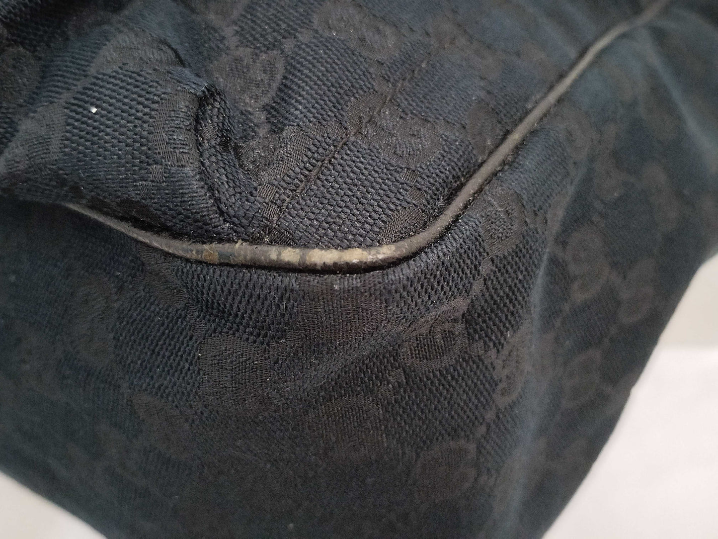 GUCCI GG Canvas Handbag Tote Bag with GG Pattern, Sherry Line, and Logo 161836