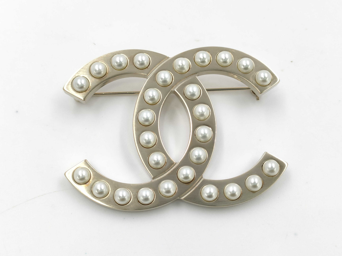 CHANEL CHANEL Brooch Coco Mark Pearl Champagne Gold B18P Brooch