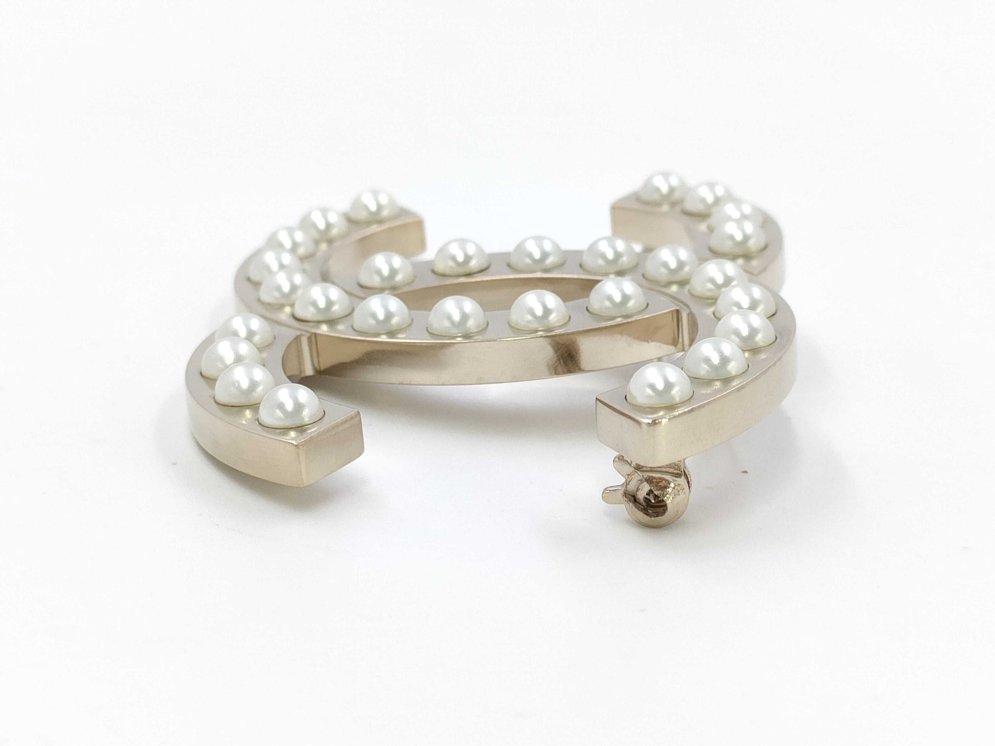 CHANEL CHANEL Brooch Coco Mark Pearl Champagne Gold B18P Brooch