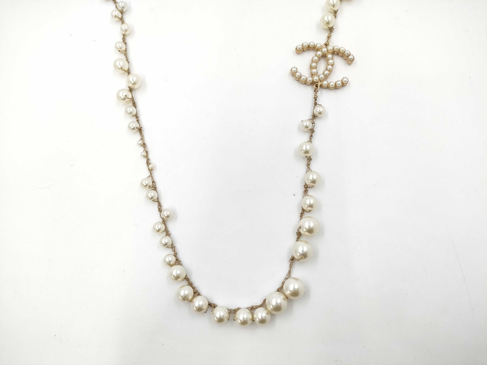 CHANEL A18S Pearl Coco Mark Gold Necklace