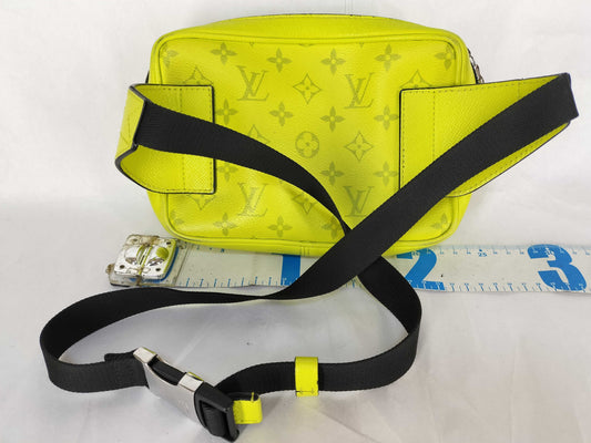 LOUIS VUITTON M30251 Bum Bag Outdoor Jaune M30251 Waist Bag