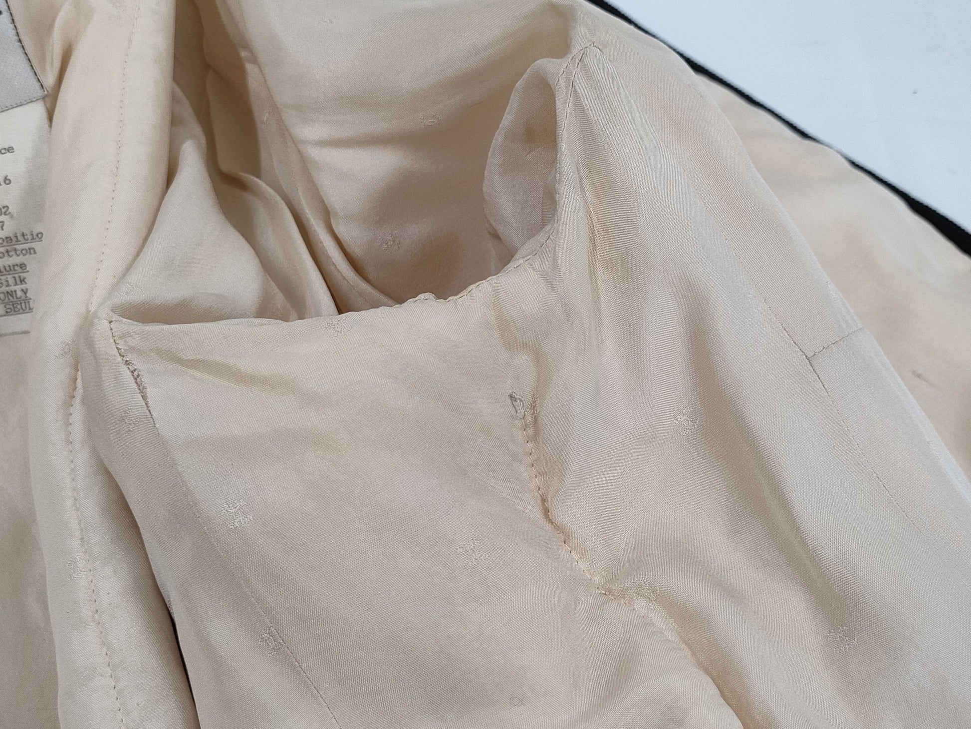 CHANEL 1992 CHANEL RUNWAY PILE JACKET 40 Jacket