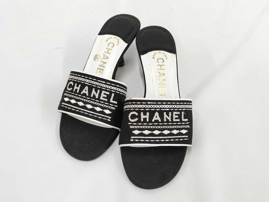 CHANEL Two-tone Logo Sandals, Size 35, Mules