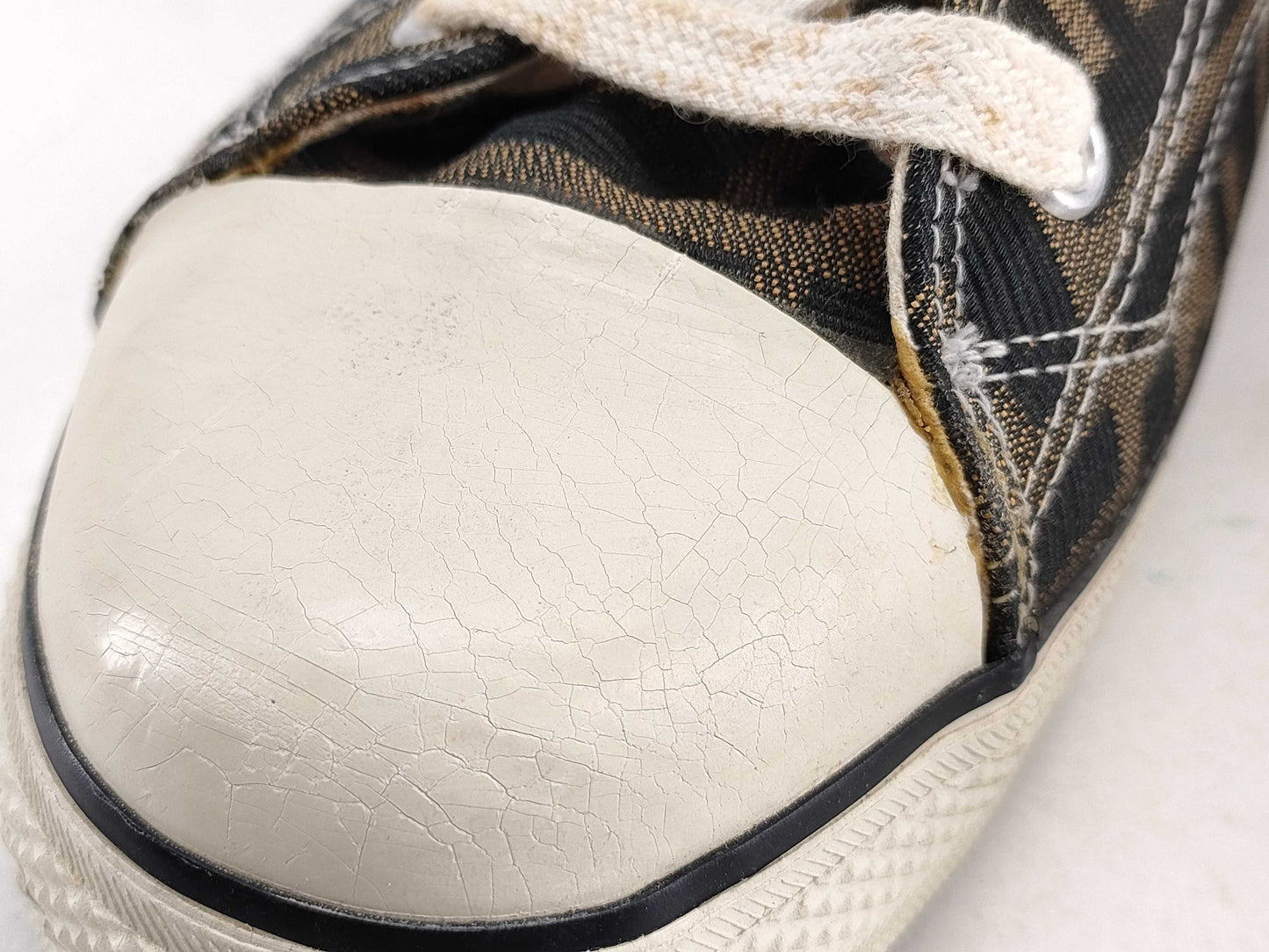 Rare FENDI size 40 men's Fendi Zucca Converse sneakers