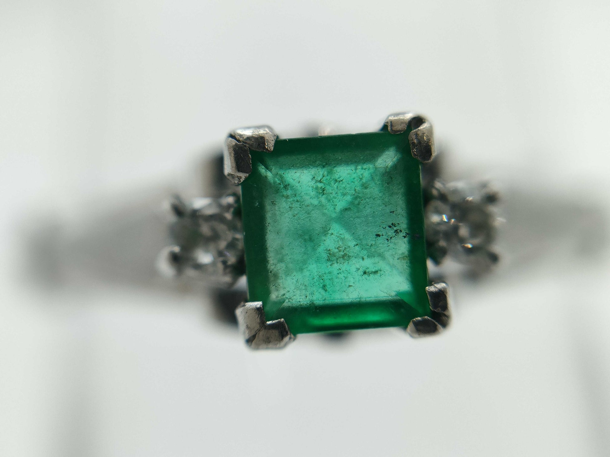 Emerald and Diamond K14WG 1.7g Ring 