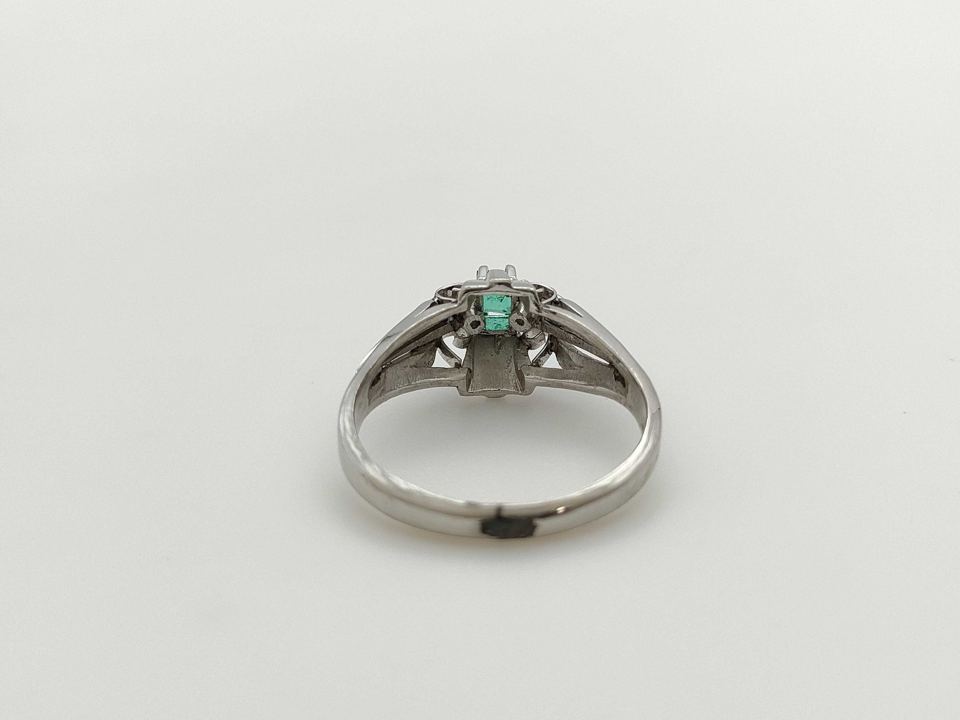 Colored Stone, Transparent Stone, Pt900, 4.2g Ring 