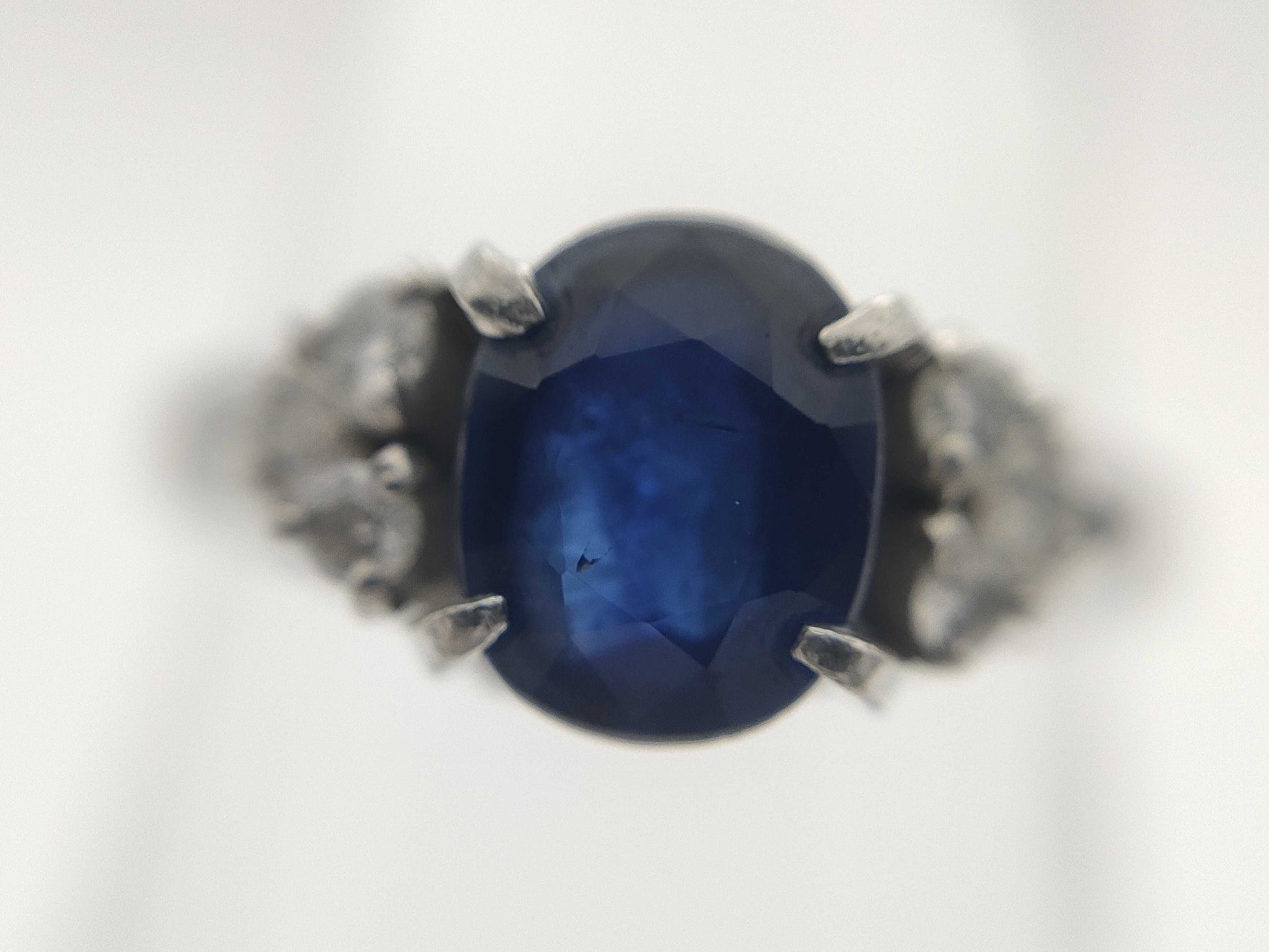 Sapphire and Diamond Pt900 4.1g Ring 