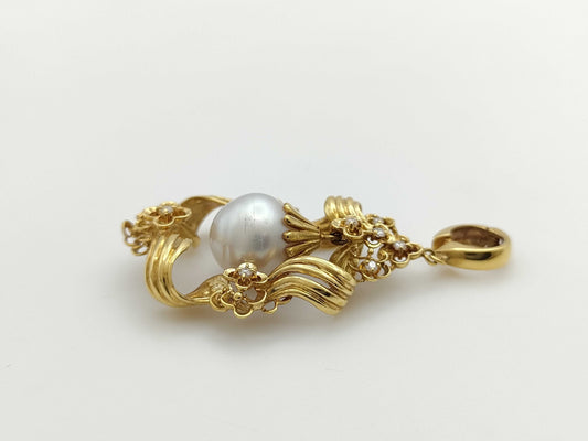 Semi-Round Pearl, Diameter: Approx. 10.0mm, D0.10ct, 18K Gold, 6.8g, Pendant Top 