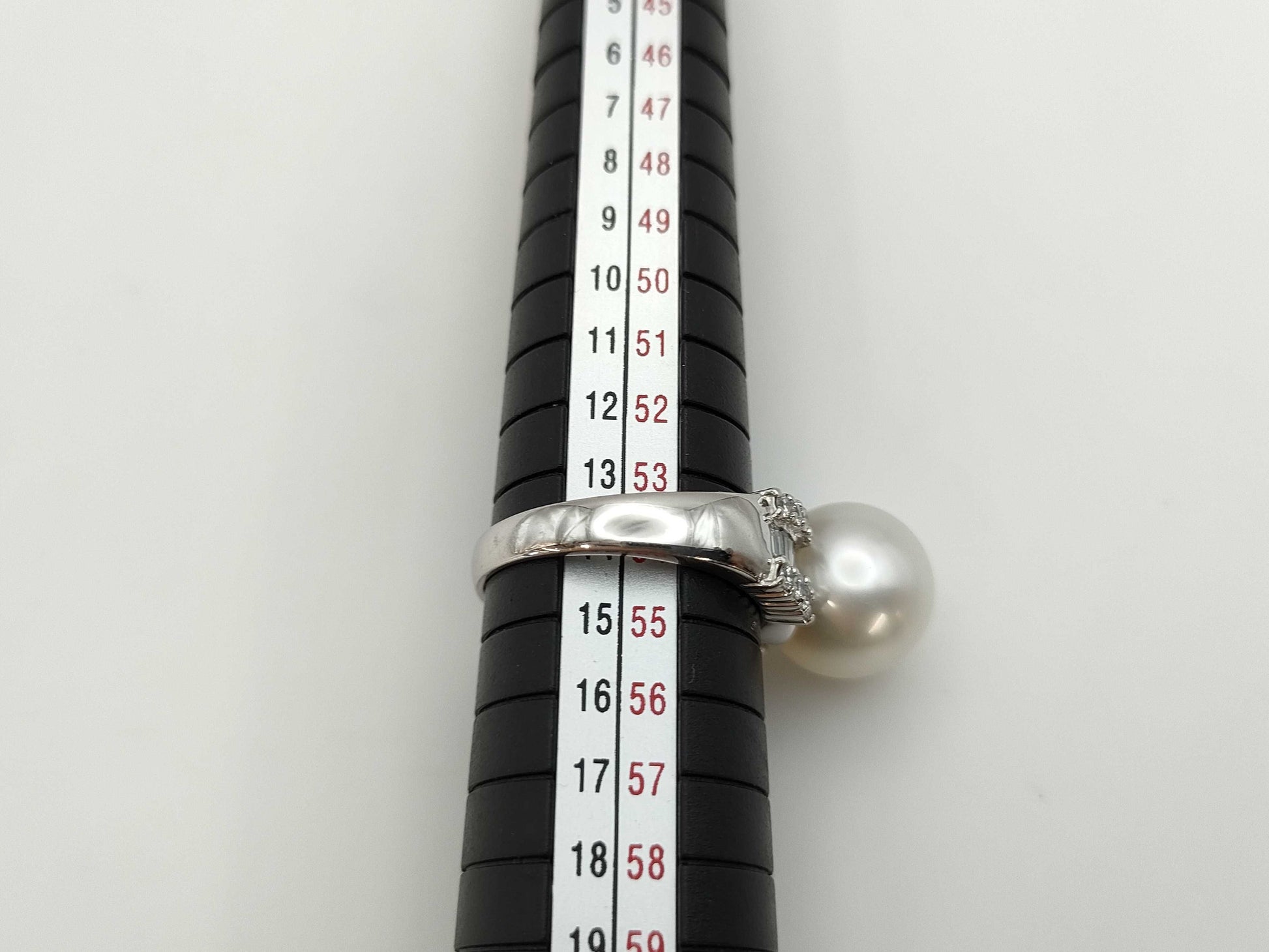 Pearl, Diameter: Approx. 11.8mm, DD.62ct, Pt900, 8.5g, Ring 
