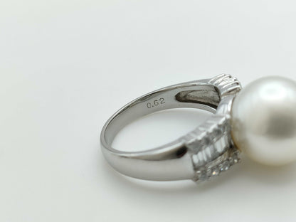 Pearl, Diameter: Approx. 11.8mm, DD.62ct, Pt900, 8.5g, Ring 