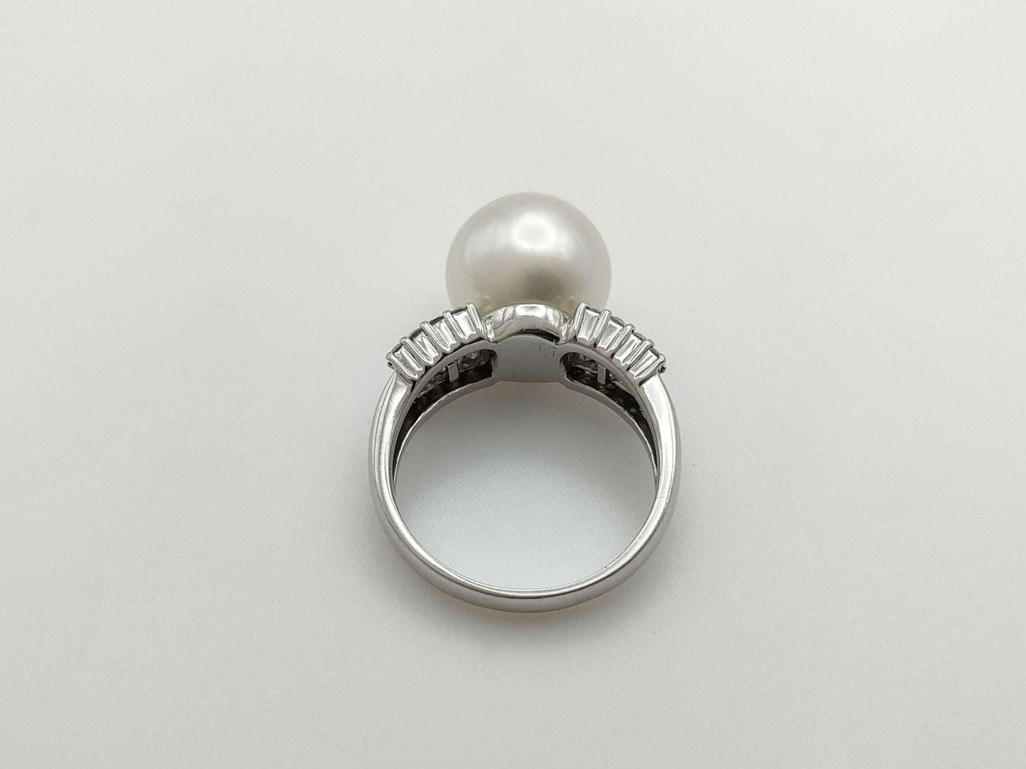 Pearl, Diameter: Approx. 11.8mm, DD.62ct, Pt900, 8.5g, Ring 