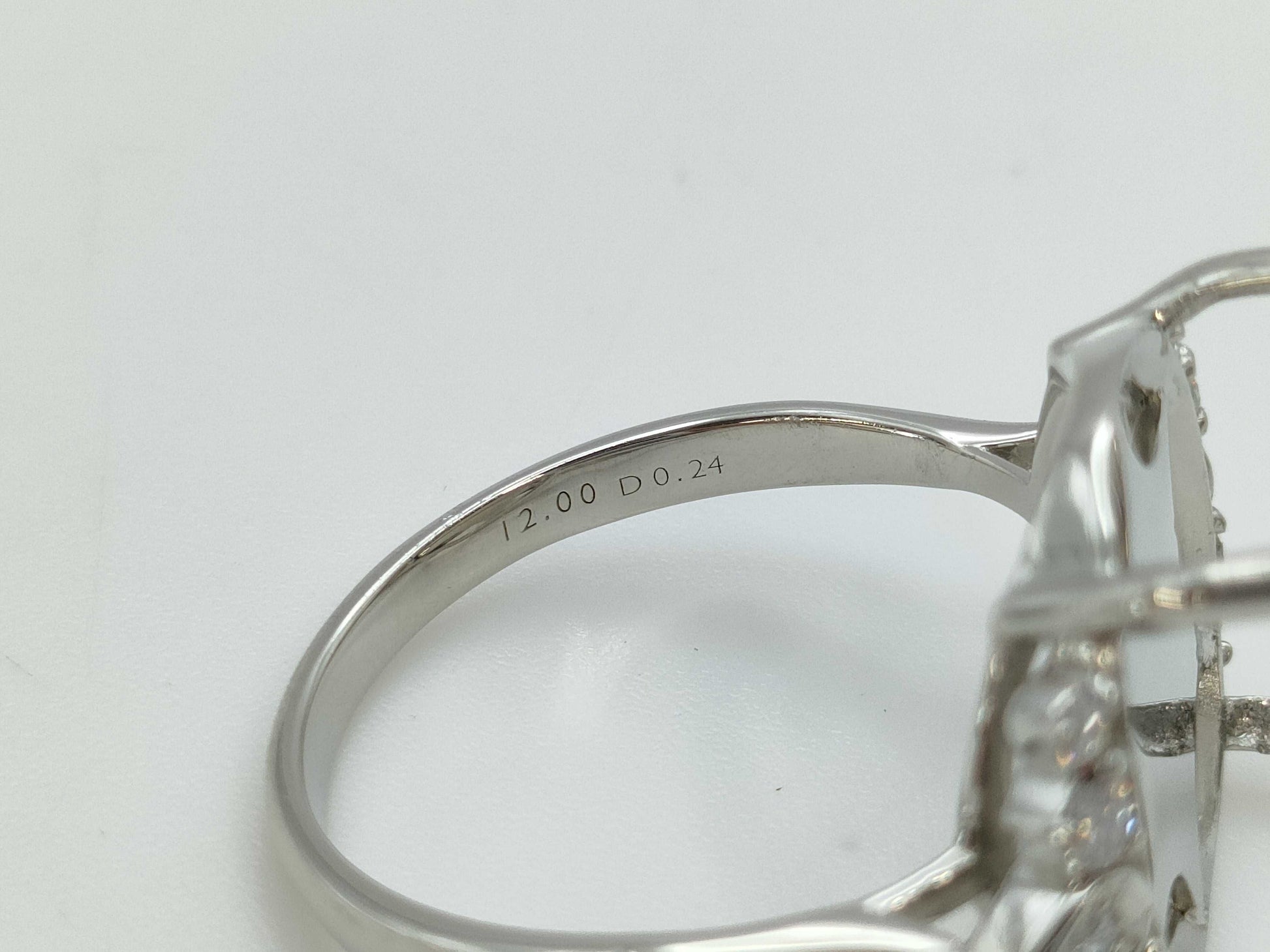 Empty D0.24ct Pt950 8.4g Ring 