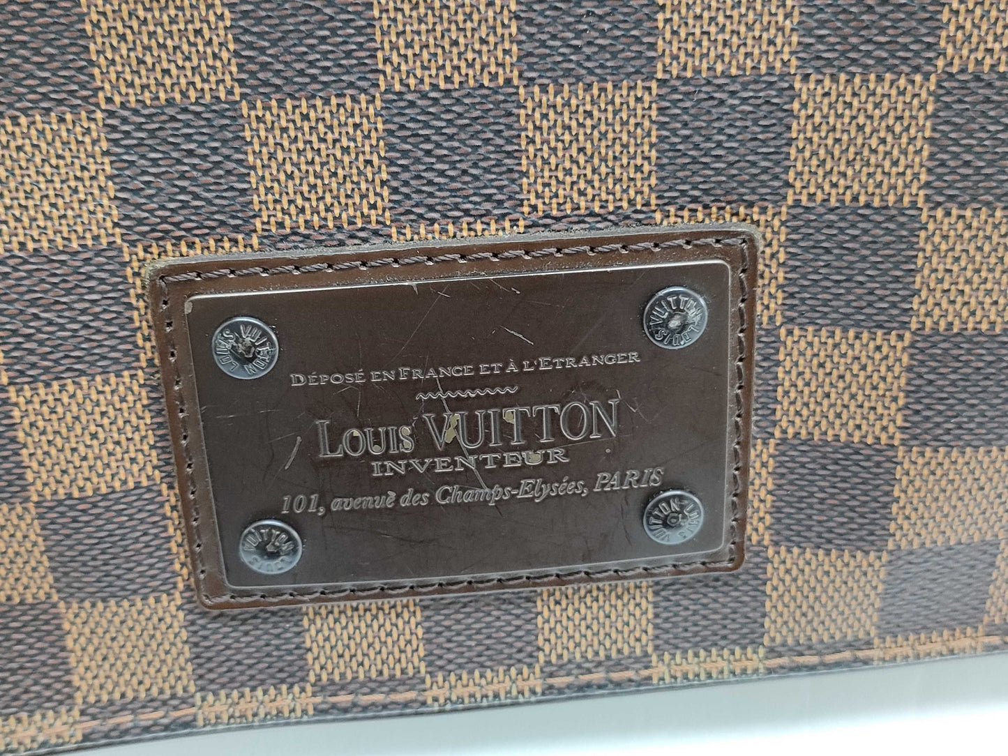 LOUIS VUITTON Damier LOUIS VUITTON Brooklyn Shoulder Bag