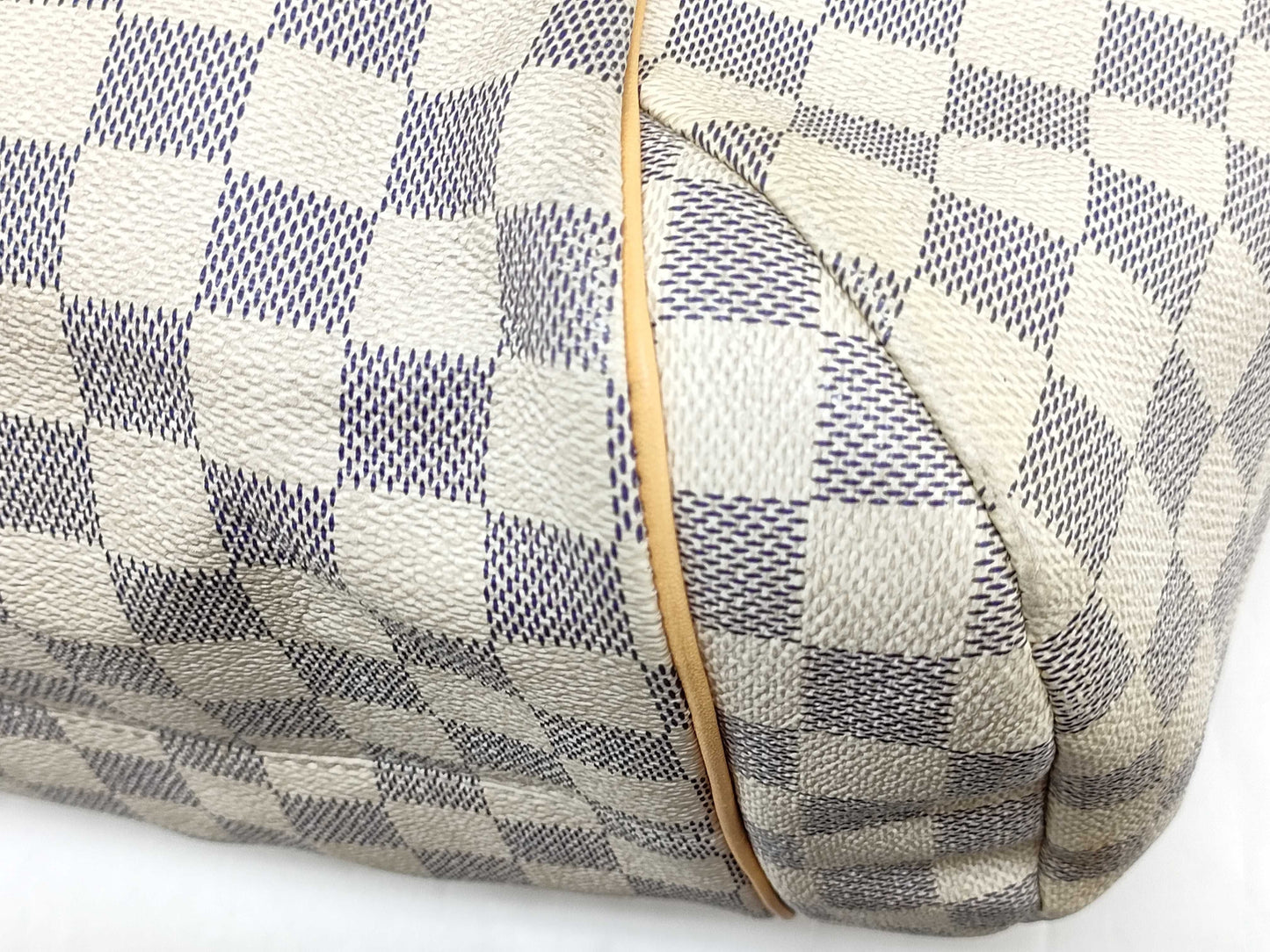 LOUIS VUITTON Damier Azur LOUIS VUITTON Totally Tote Bag