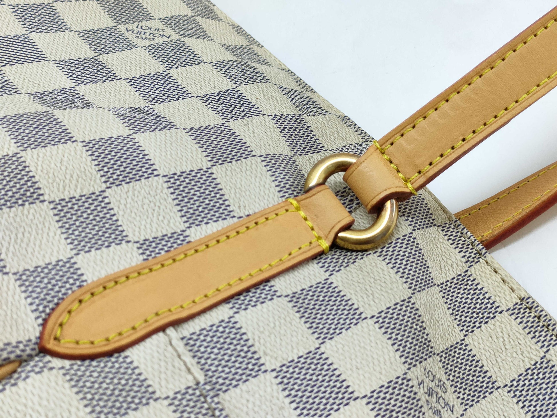 LOUIS VUITTON Damier Azur LOUIS VUITTON Totally Tote Bag