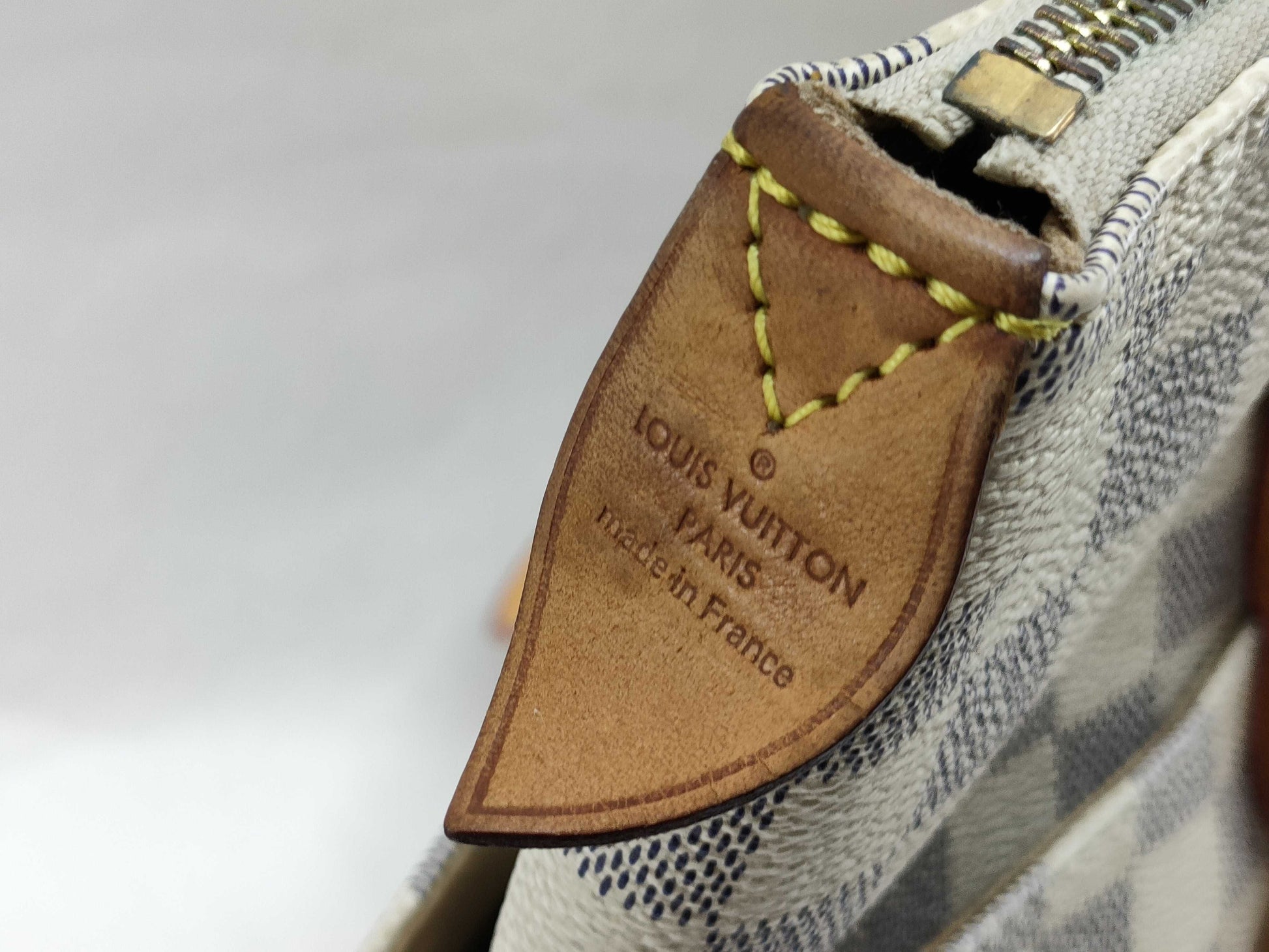 LOUIS VUITTON Damier Azur LOUIS VUITTON Totally Tote Bag