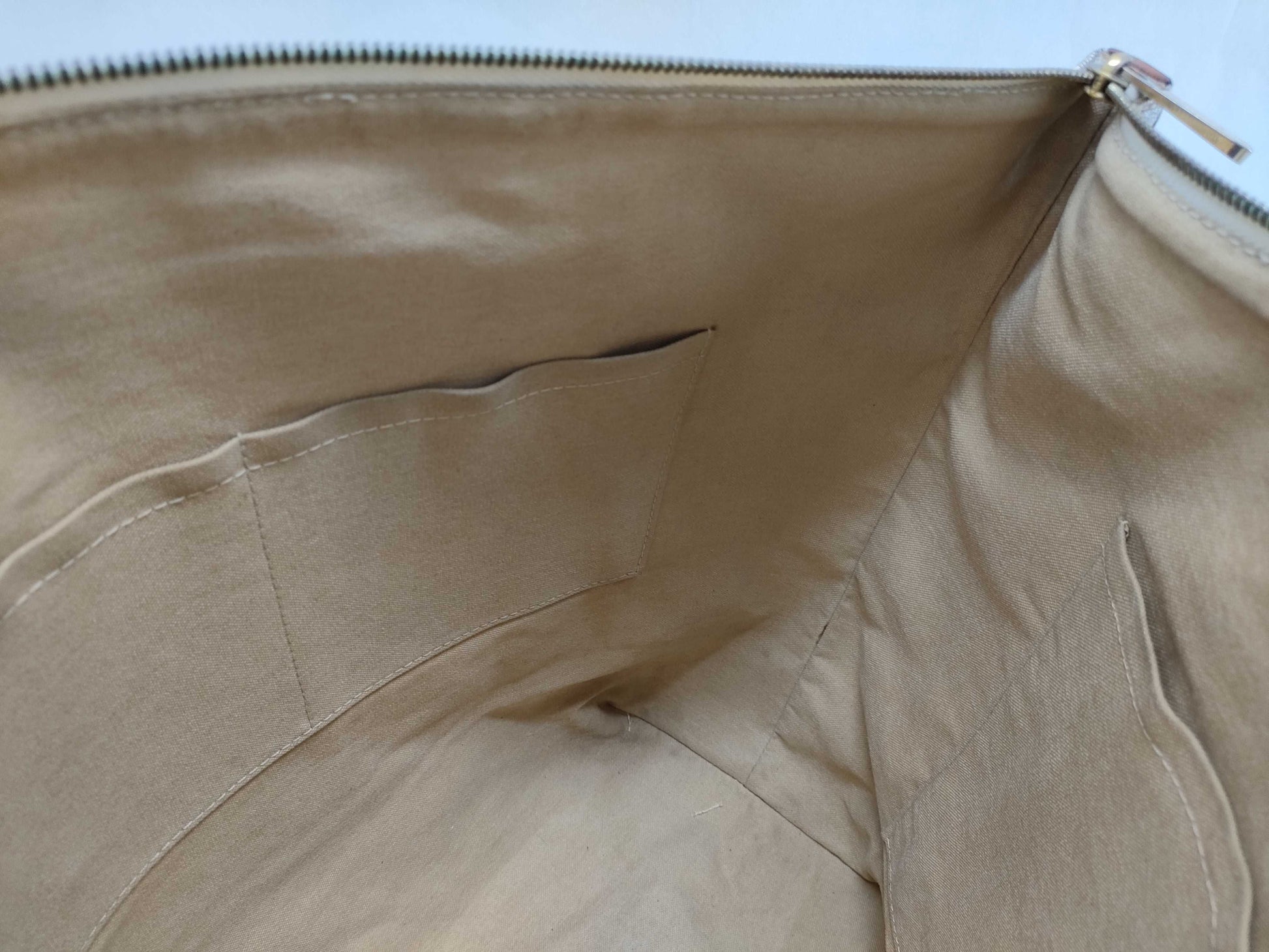 LOUIS VUITTON Damier Azur LOUIS VUITTON Totally Tote Bag