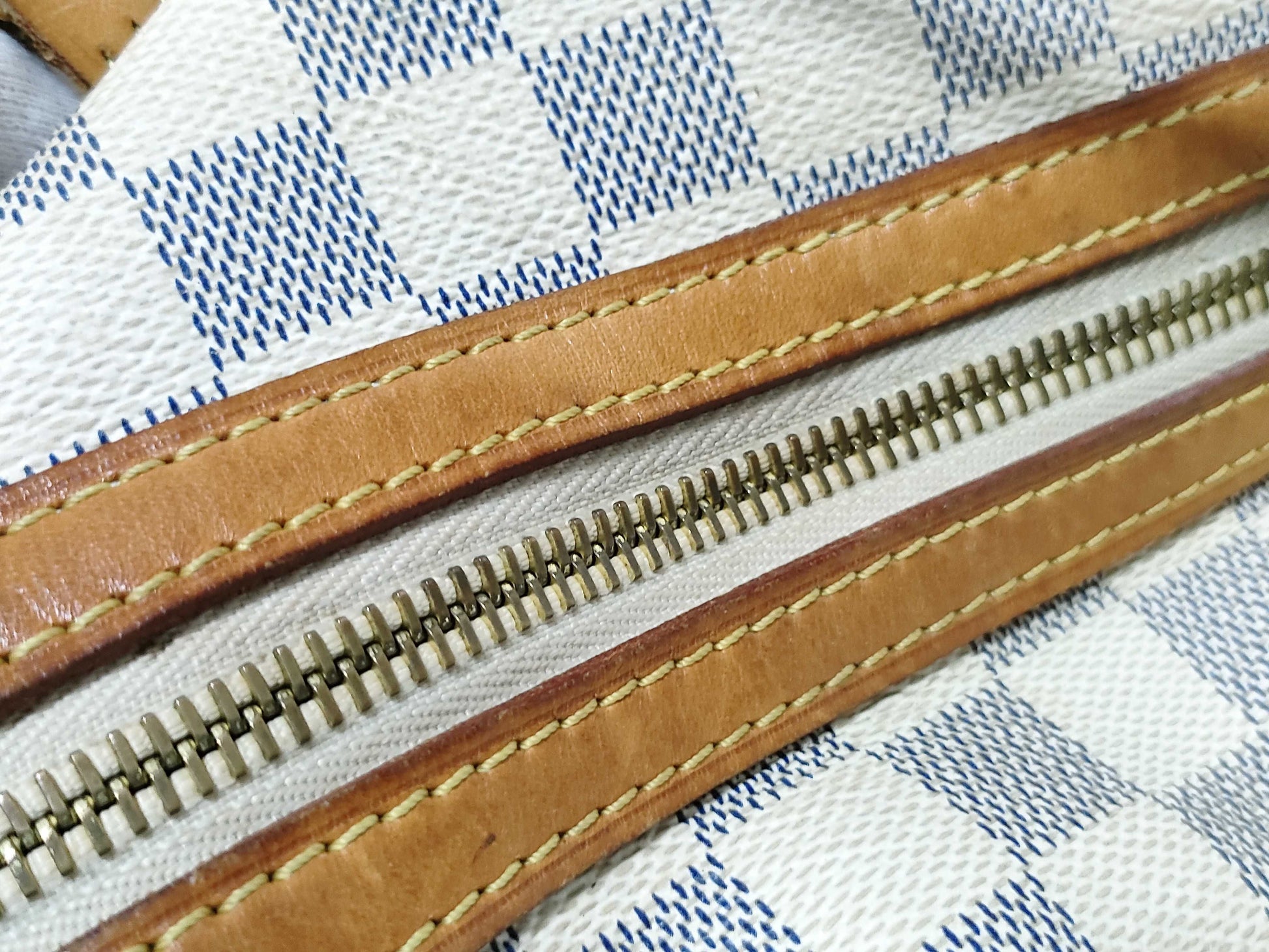 LOUIS VUITTON RFID Unverified VI4099 Damier Azur Stresa Tote Bag