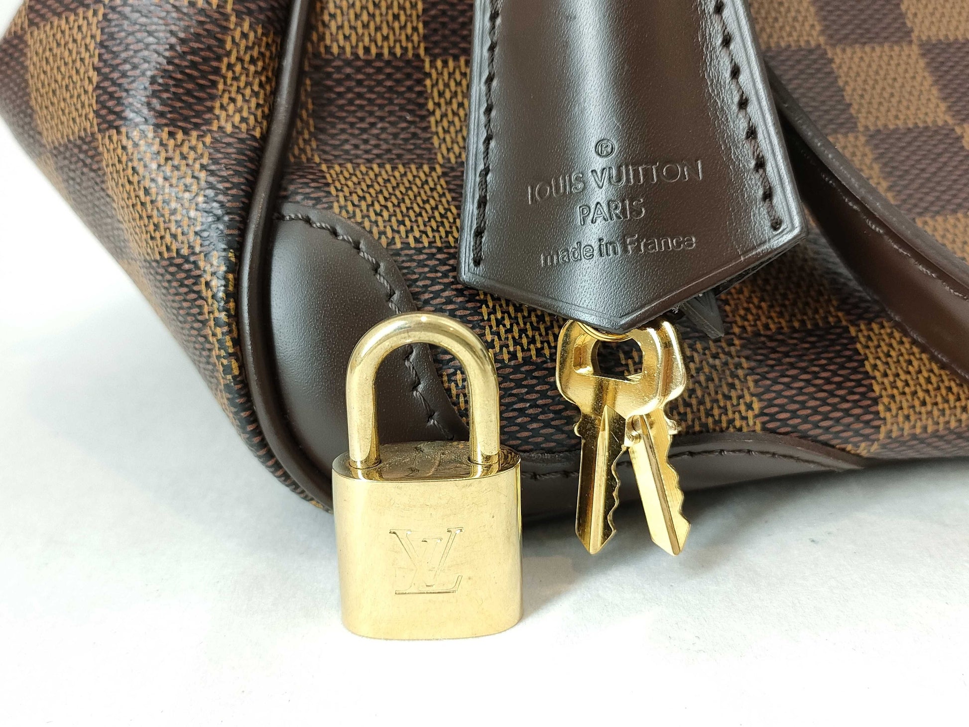 LOUIS VUITTON Damier LOUIS VUITTON Louis Vuitton Handbag Damier Handbag
