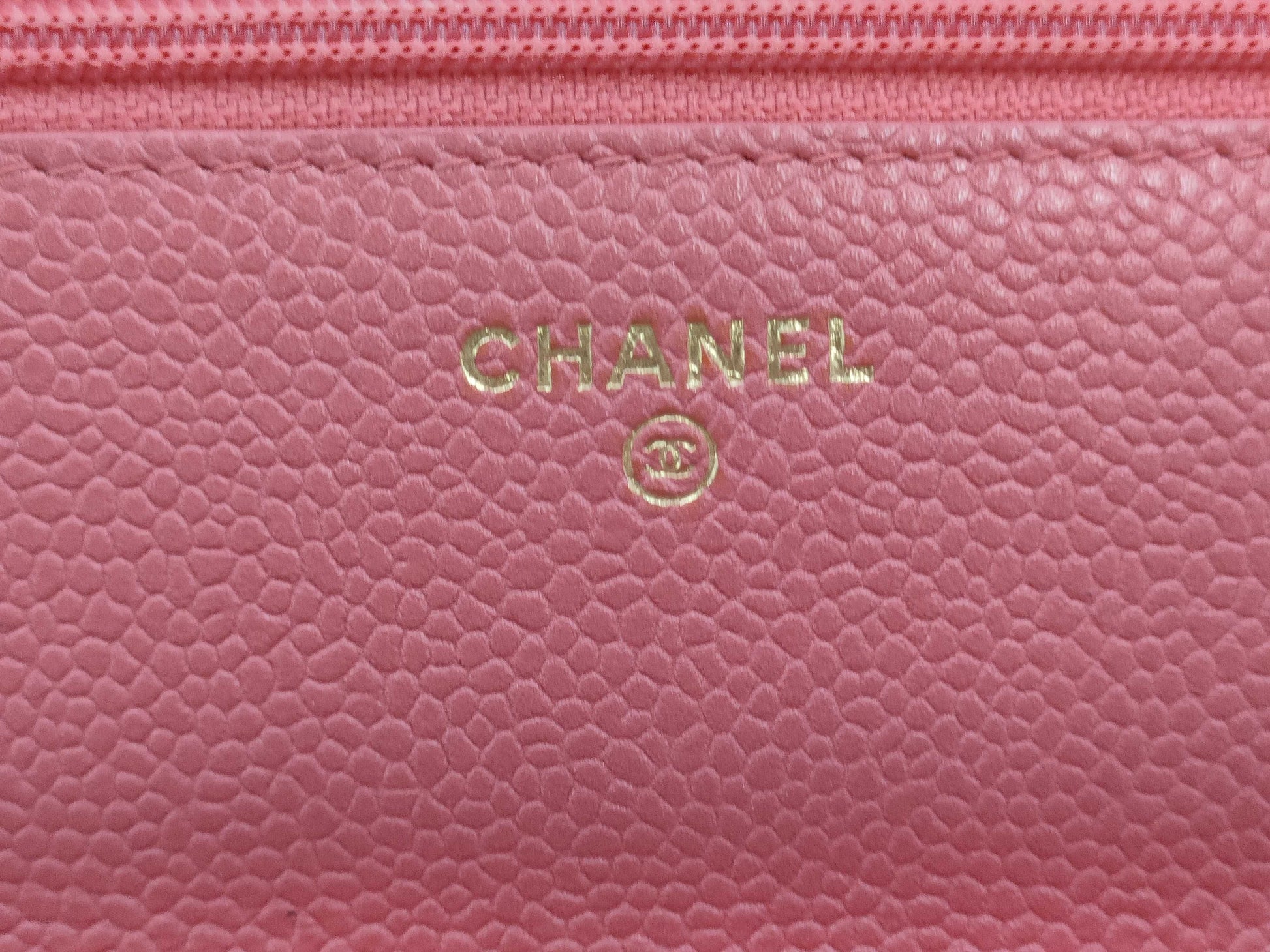CHANEL Shoulder bag with sticker, No. 25