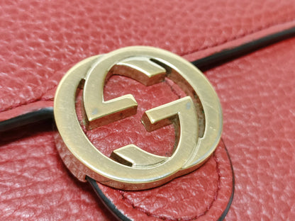 GUCCI GUCCI GUCCI? Red Shoulder Bag