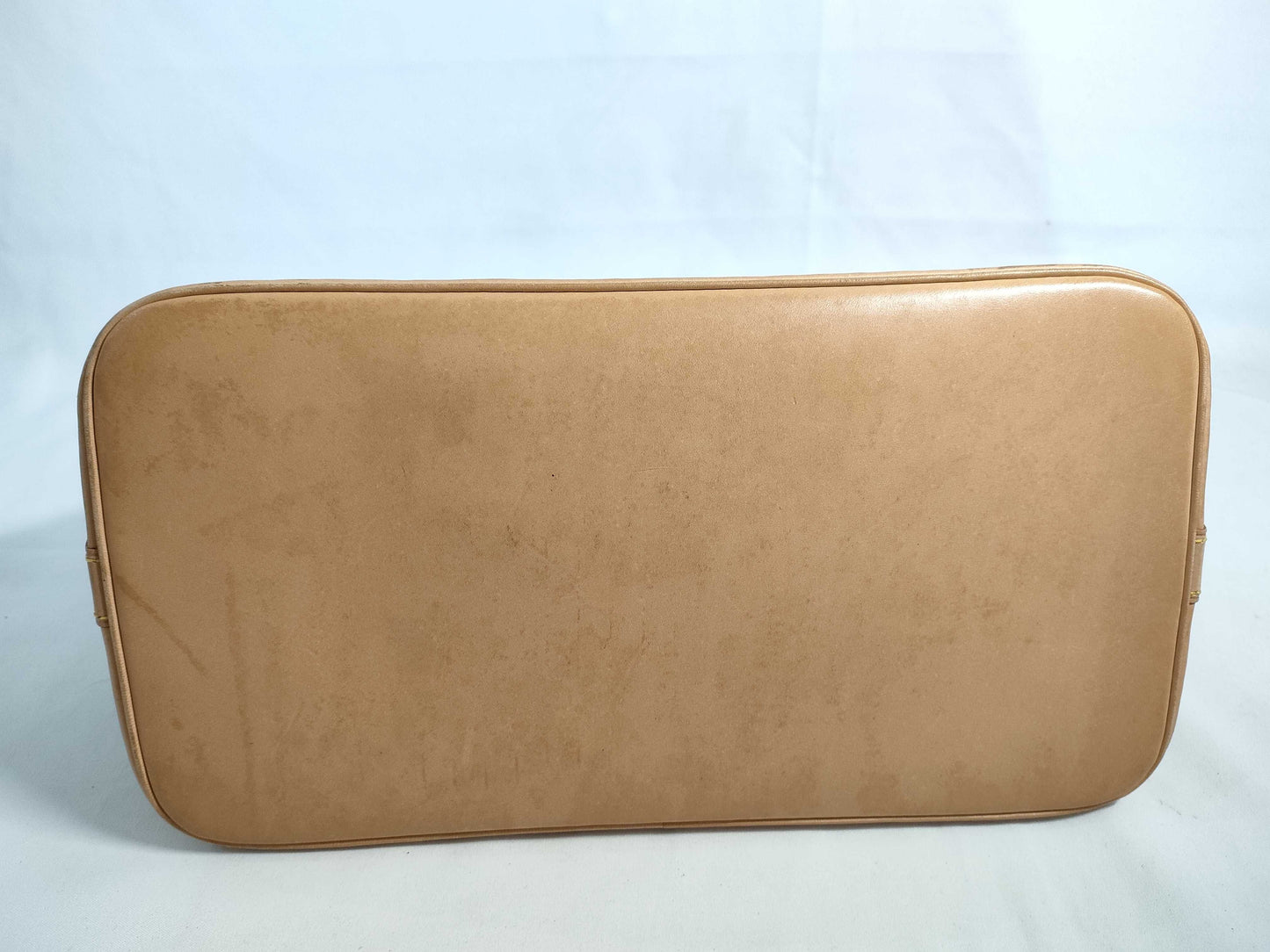 LOUIS VUITTON Monogram Alma Monogram Handbag