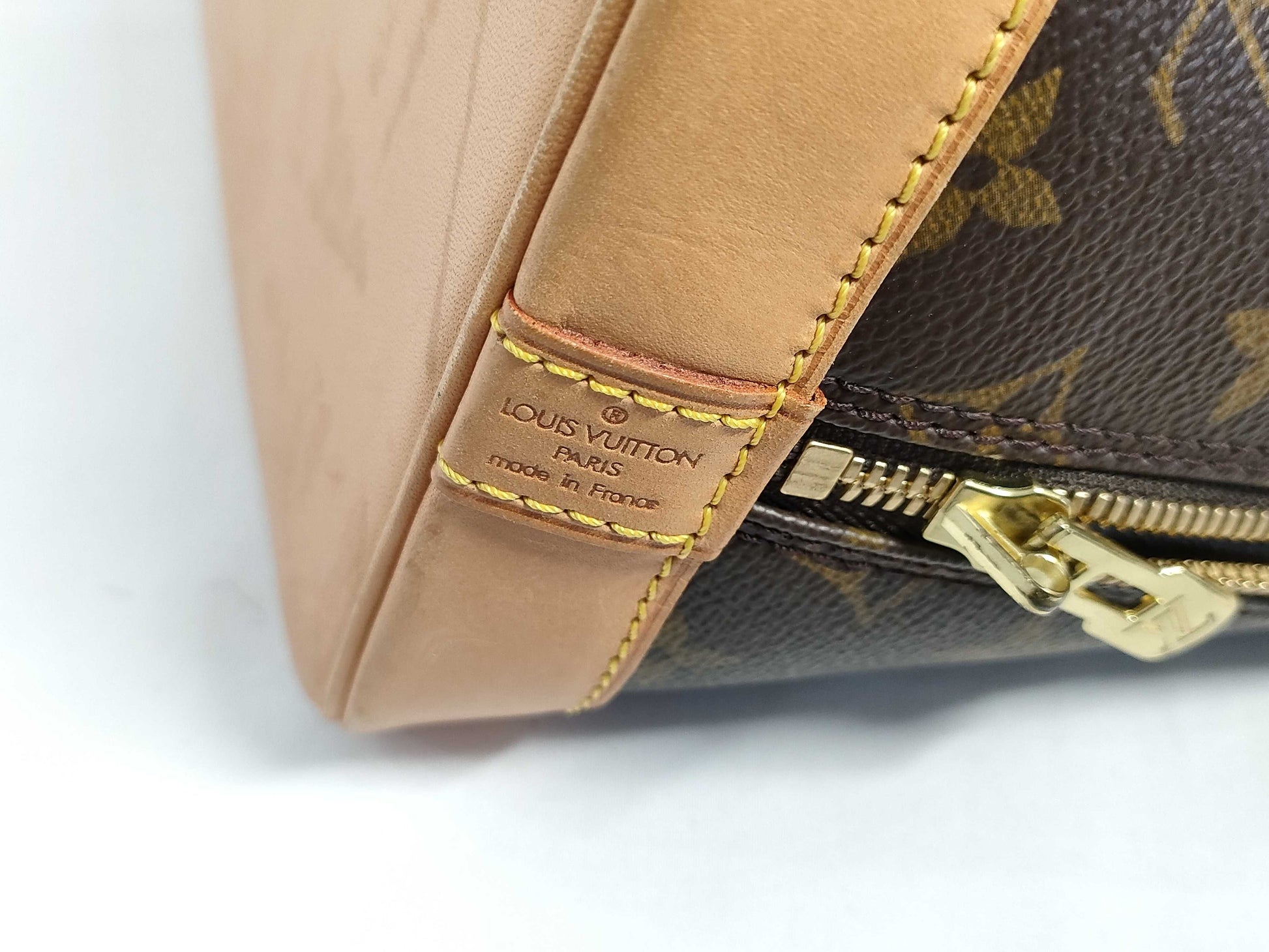LOUIS VUITTON Monogram Alma Monogram Handbag
