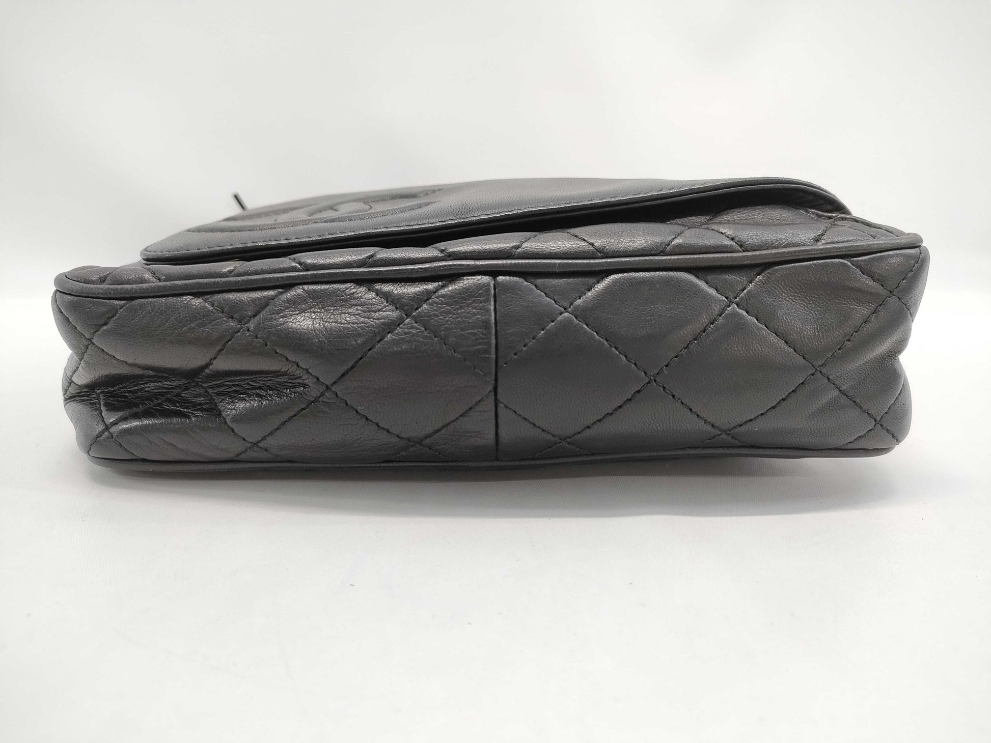 CHANEL Fringe Chain Shoulder Bag with Seal