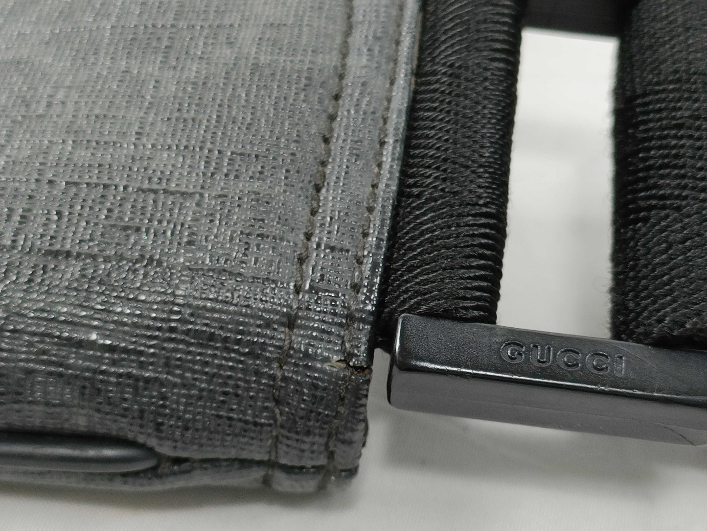 GUCCI GG Supreme Black Shoulder Bag