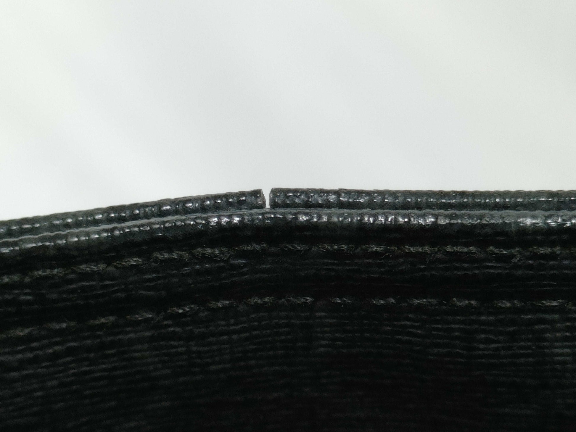GUCCI GG Supreme Black Shoulder Bag
