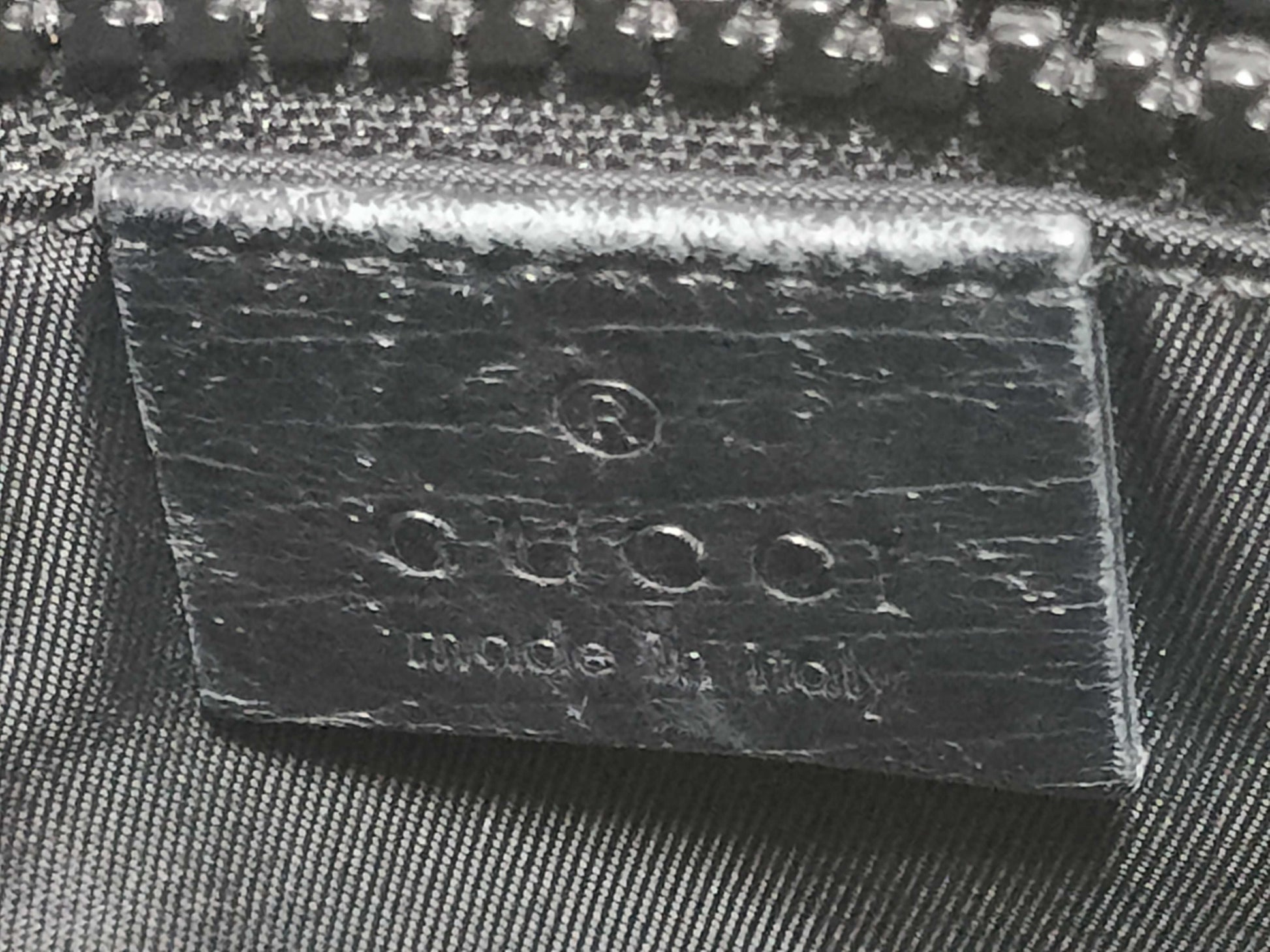 GUCCI GG Supreme Black Shoulder Bag