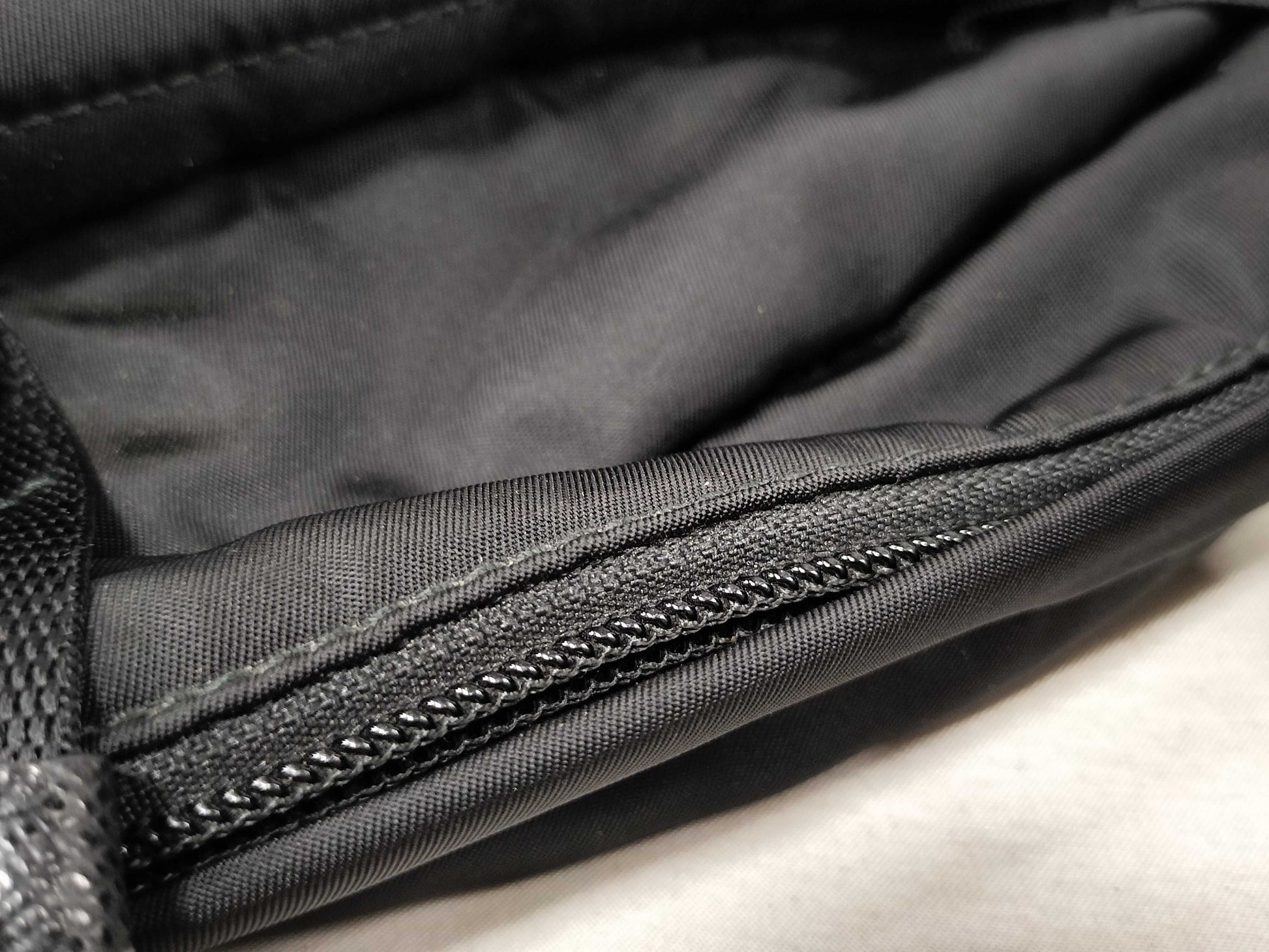 PRADA Re-Nylon Shoulder Bag/Messenger Bag 2VH023