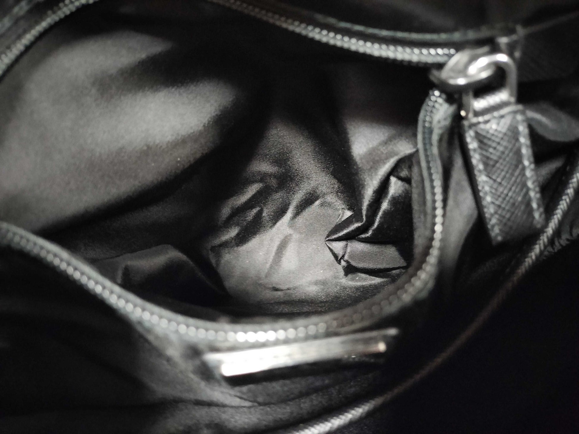 PRADA Re-Nylon Shoulder Bag/Messenger Bag 2VH023