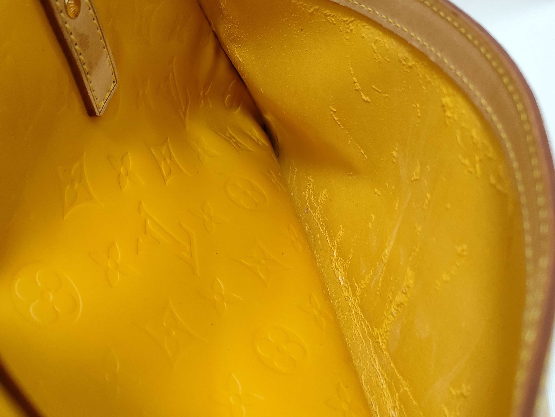 LOUIS VUITTON RFID Unverified Vernis Monogram Vernis Tompkins Yellow Handbag