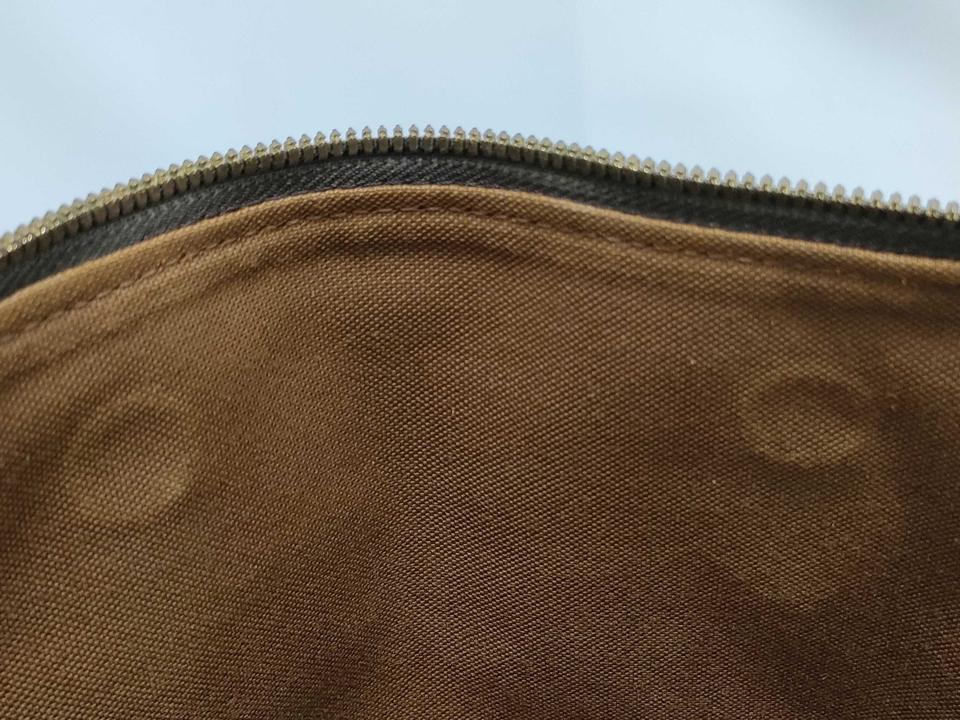 LOUIS VUITTON RFID verification failed. Monogram Louis Vuitton Monogram Alma handbag.