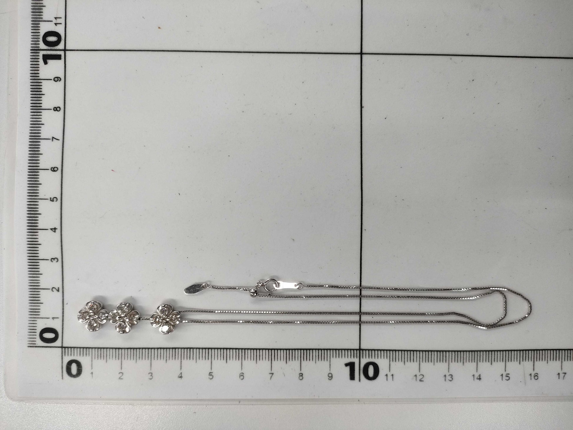 D1.00ct K18WG 7.5g Necklace 