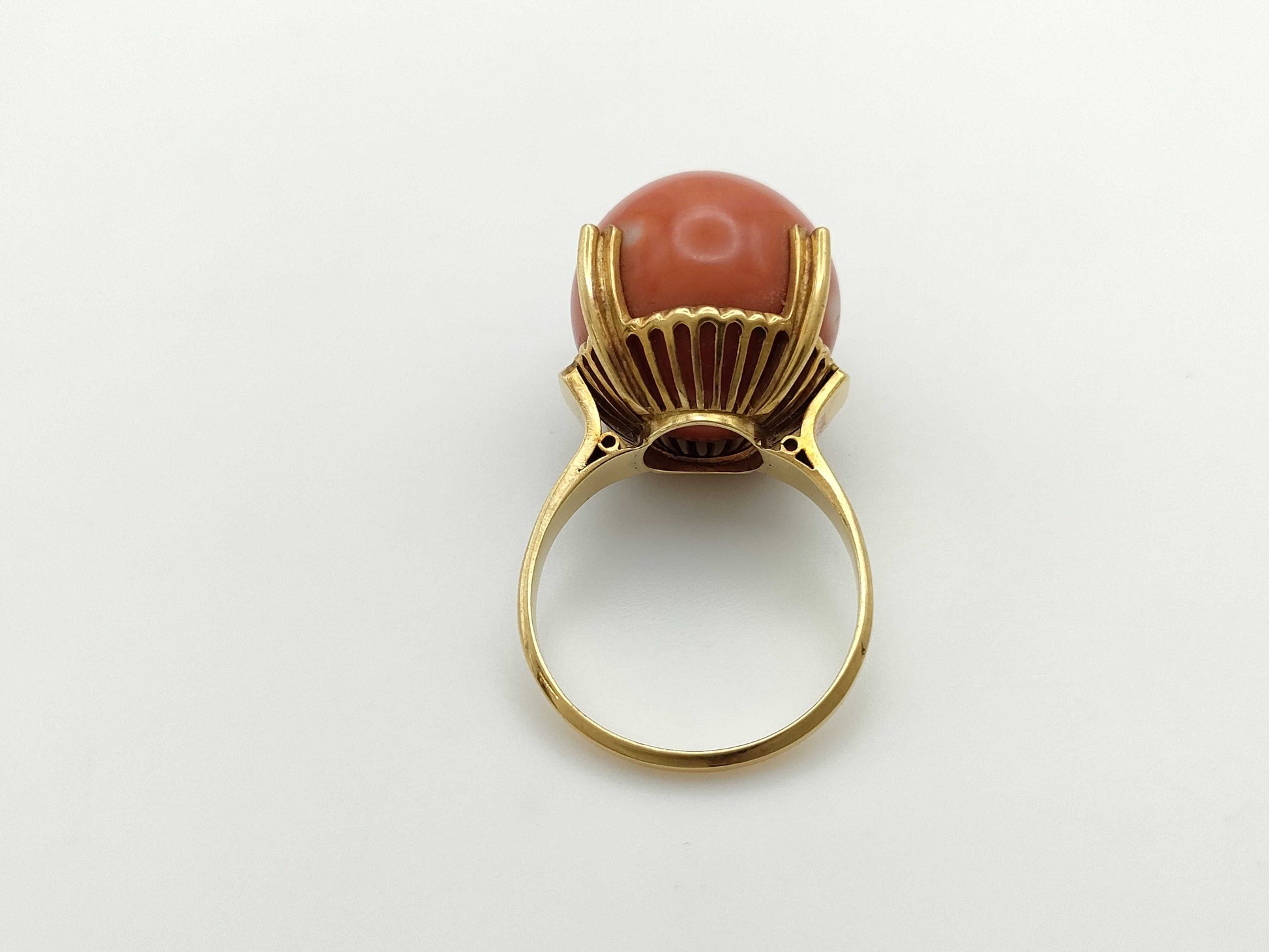 Coral Ring, Diameter: Approx. 16.5mm, 18K Gold, 11.9g 