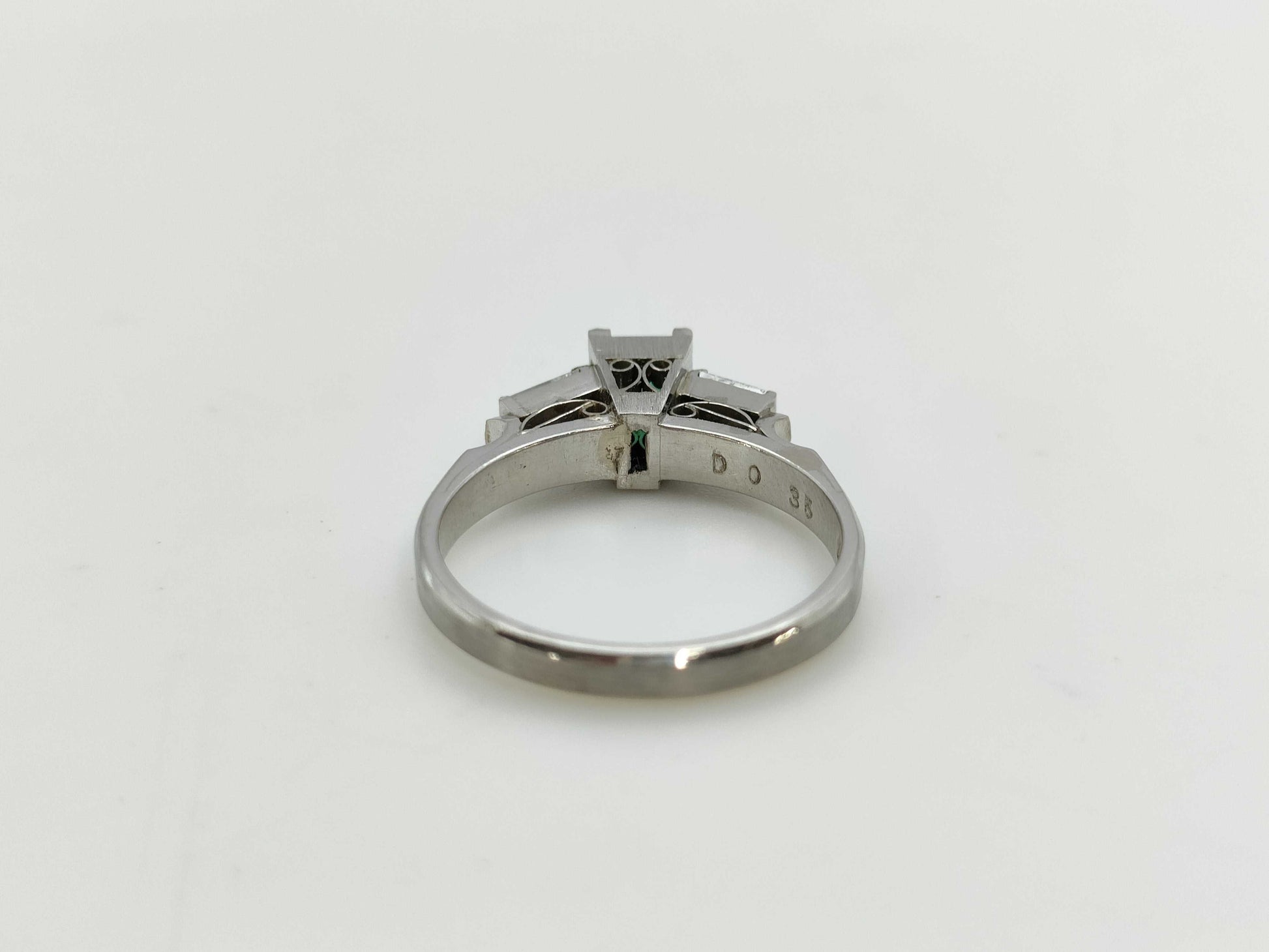 Emerald D0.35ct Pt900 5.0g Ring 