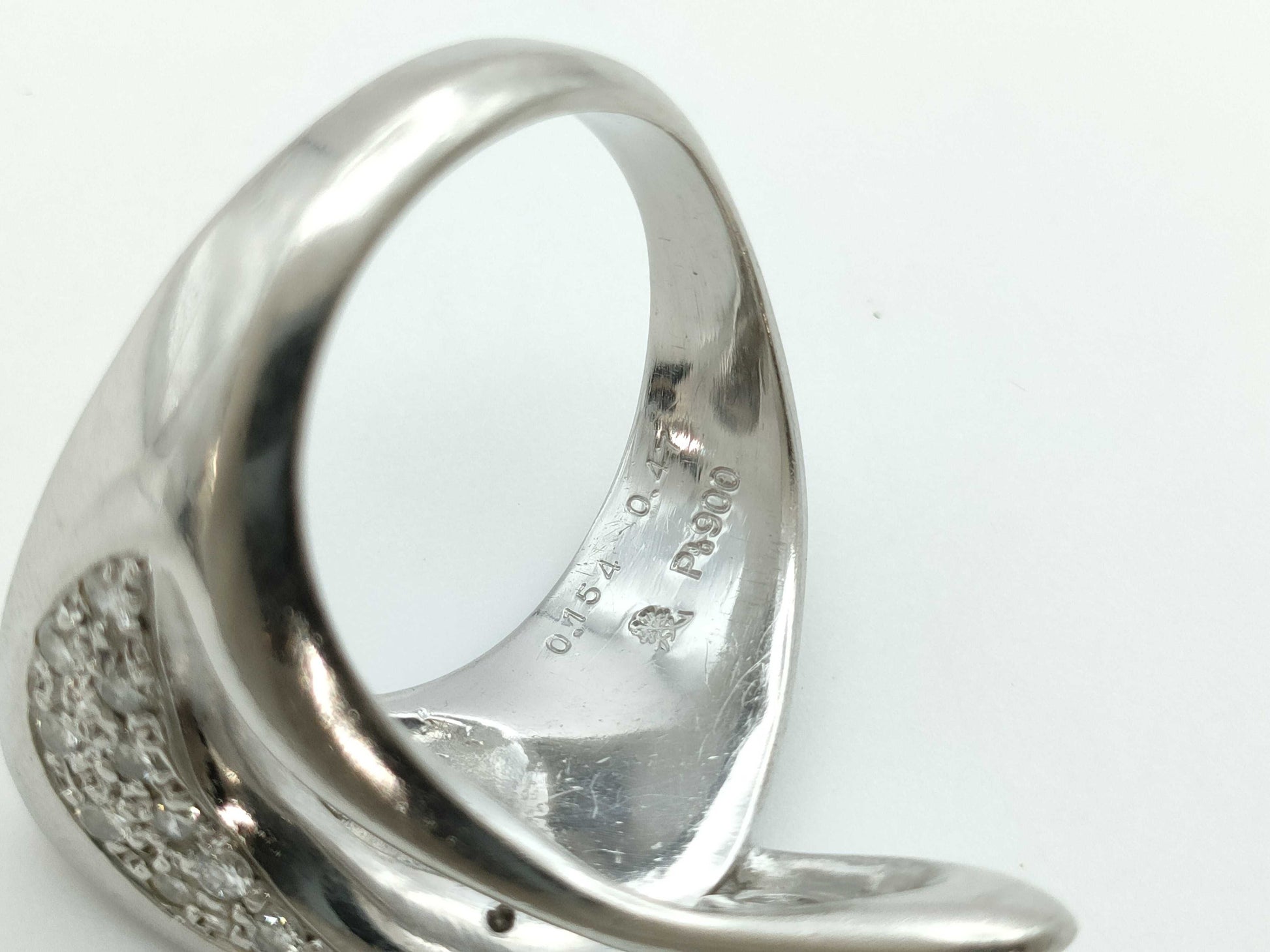 D0.154/0.47ct Pt900 14.1g Ring 