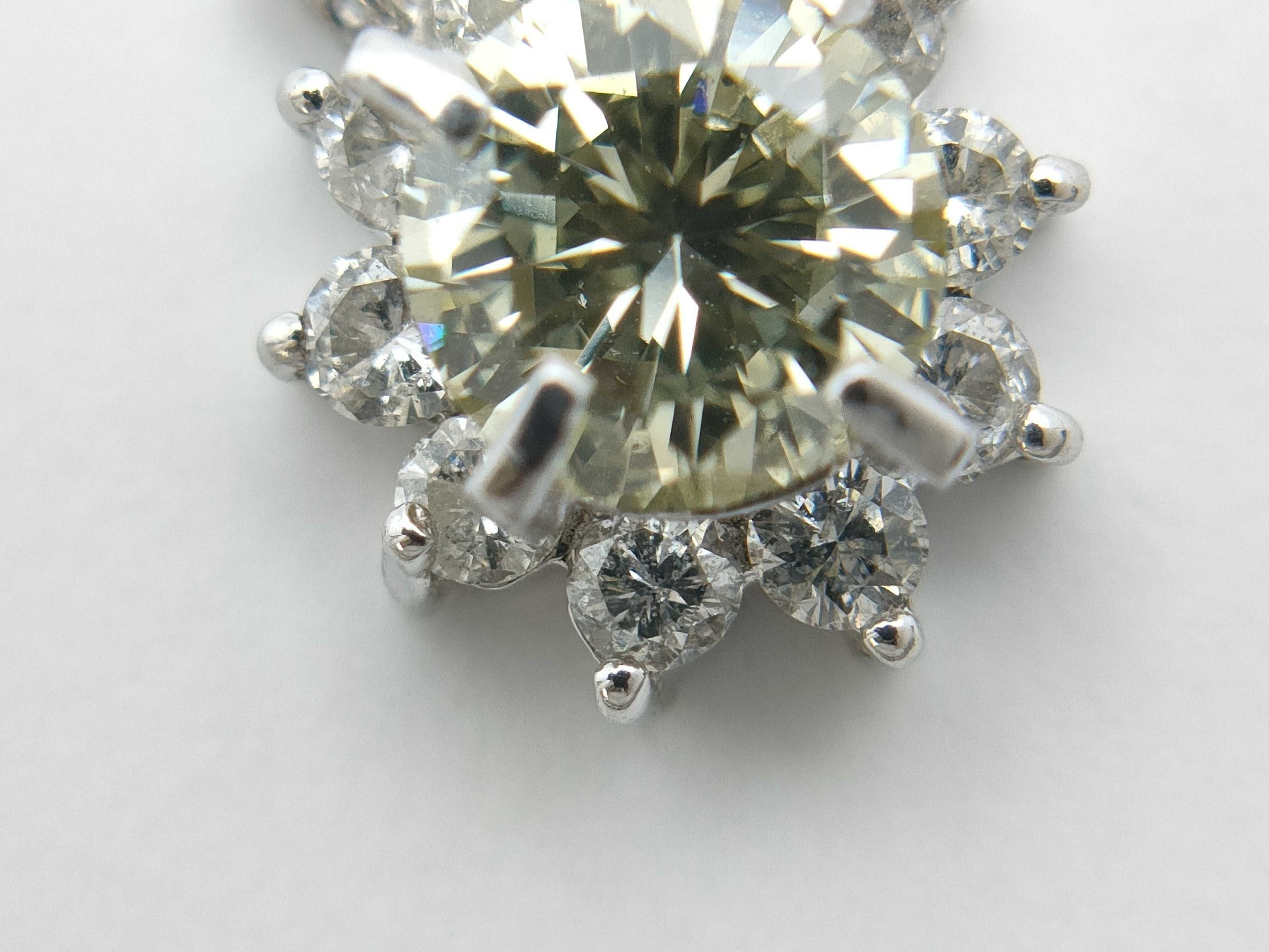 D0.46ct Pt/Pt850 3.4g Necklace 