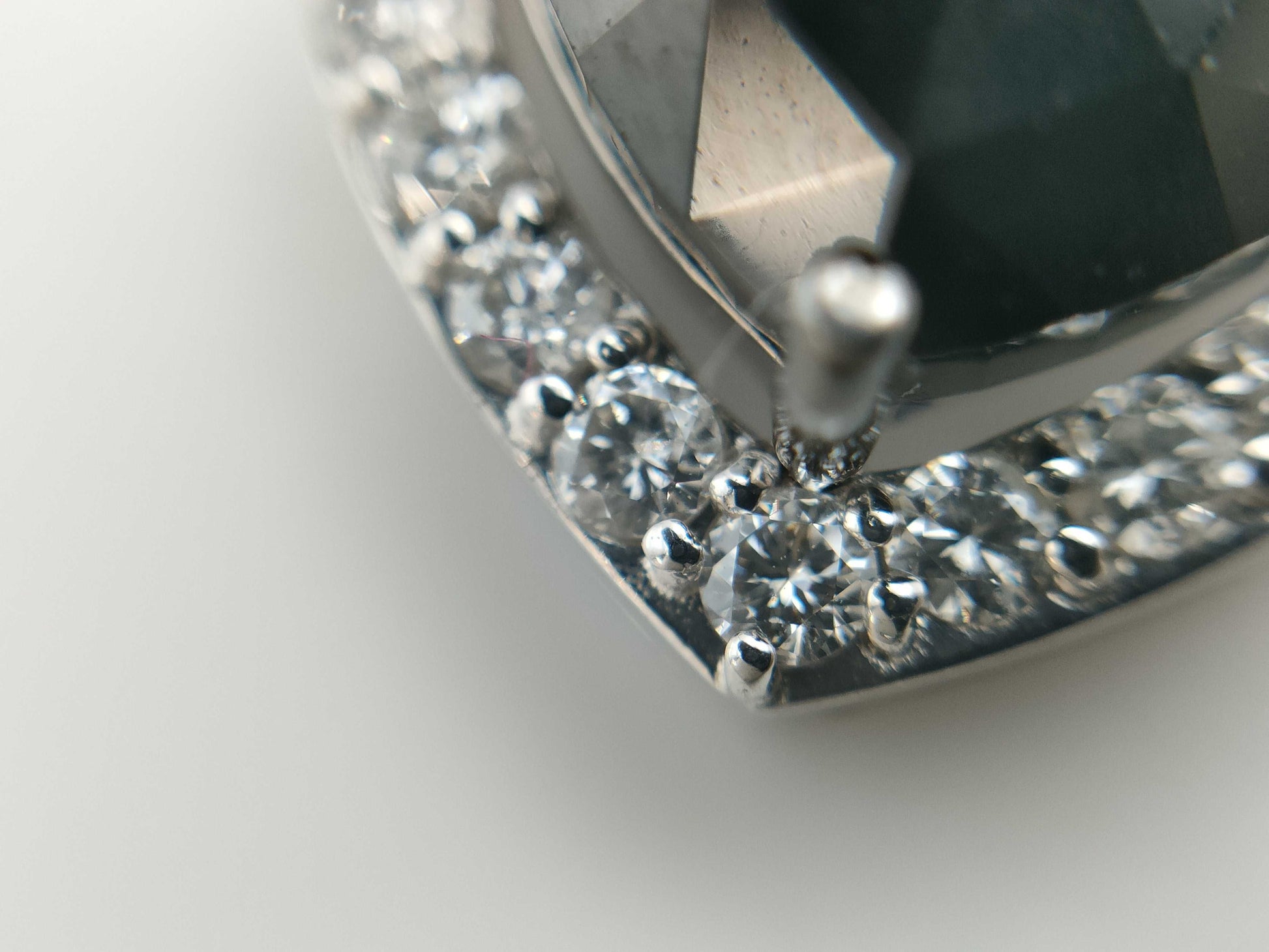 BLKD2.58ct D0.43ct K18WG 3.0g Pendant Top 