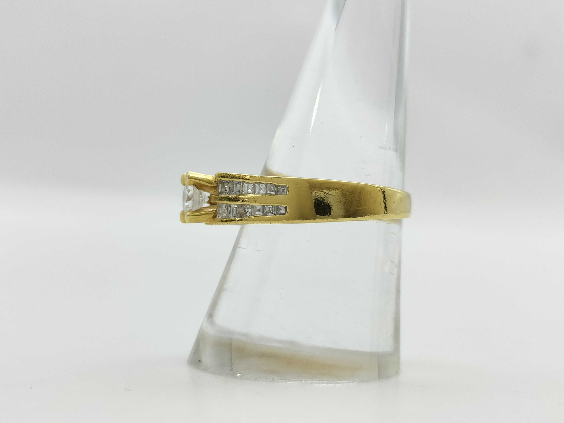 D0.34/0.48ct 750 5.2g Ring 