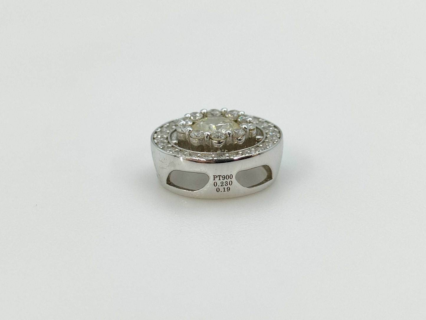 D0.230/0.19ct Pt900 1.6g Pendant Top 