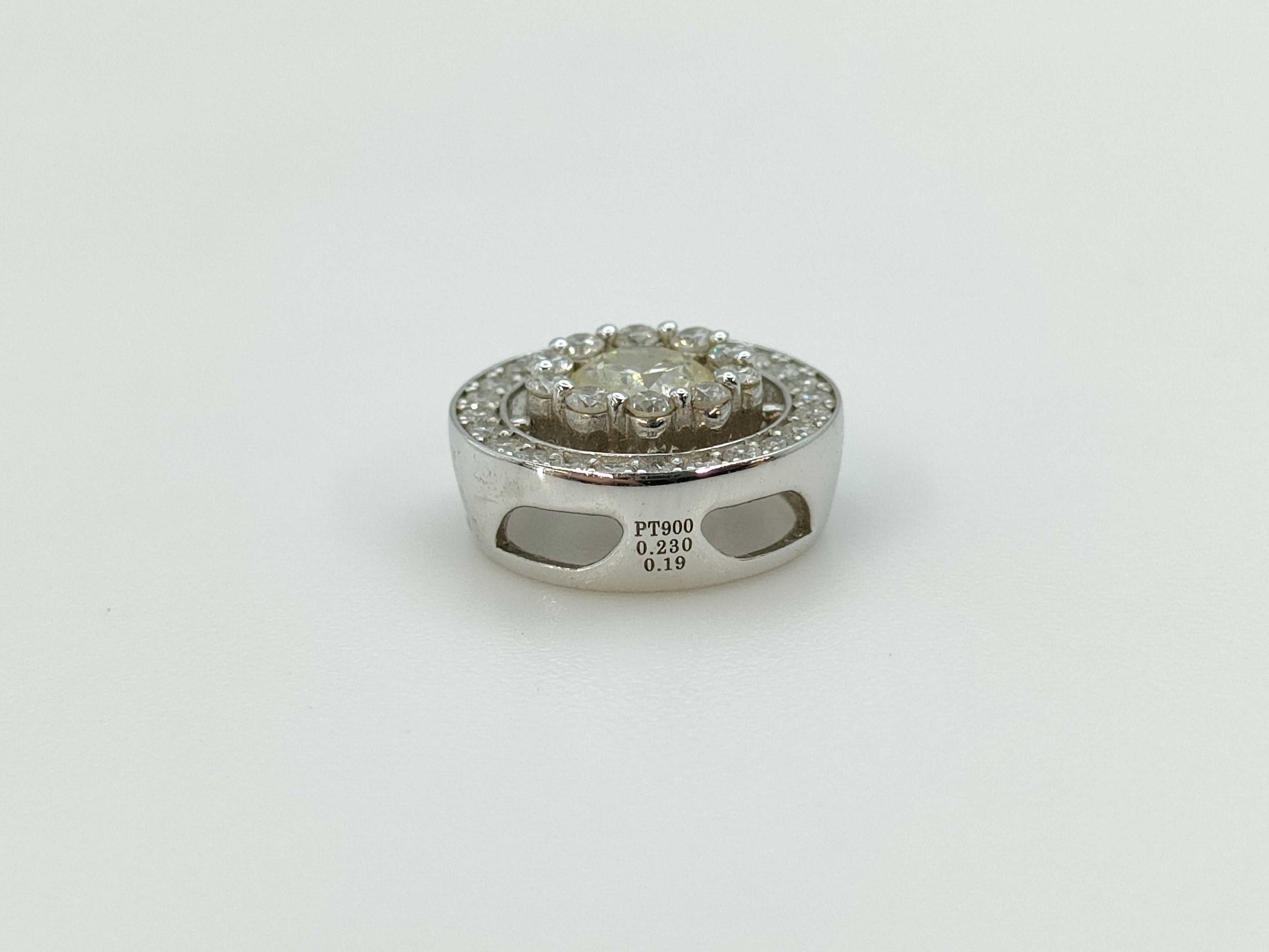 D0.230/0.19ct Pt900 1.6g Pendant Top 