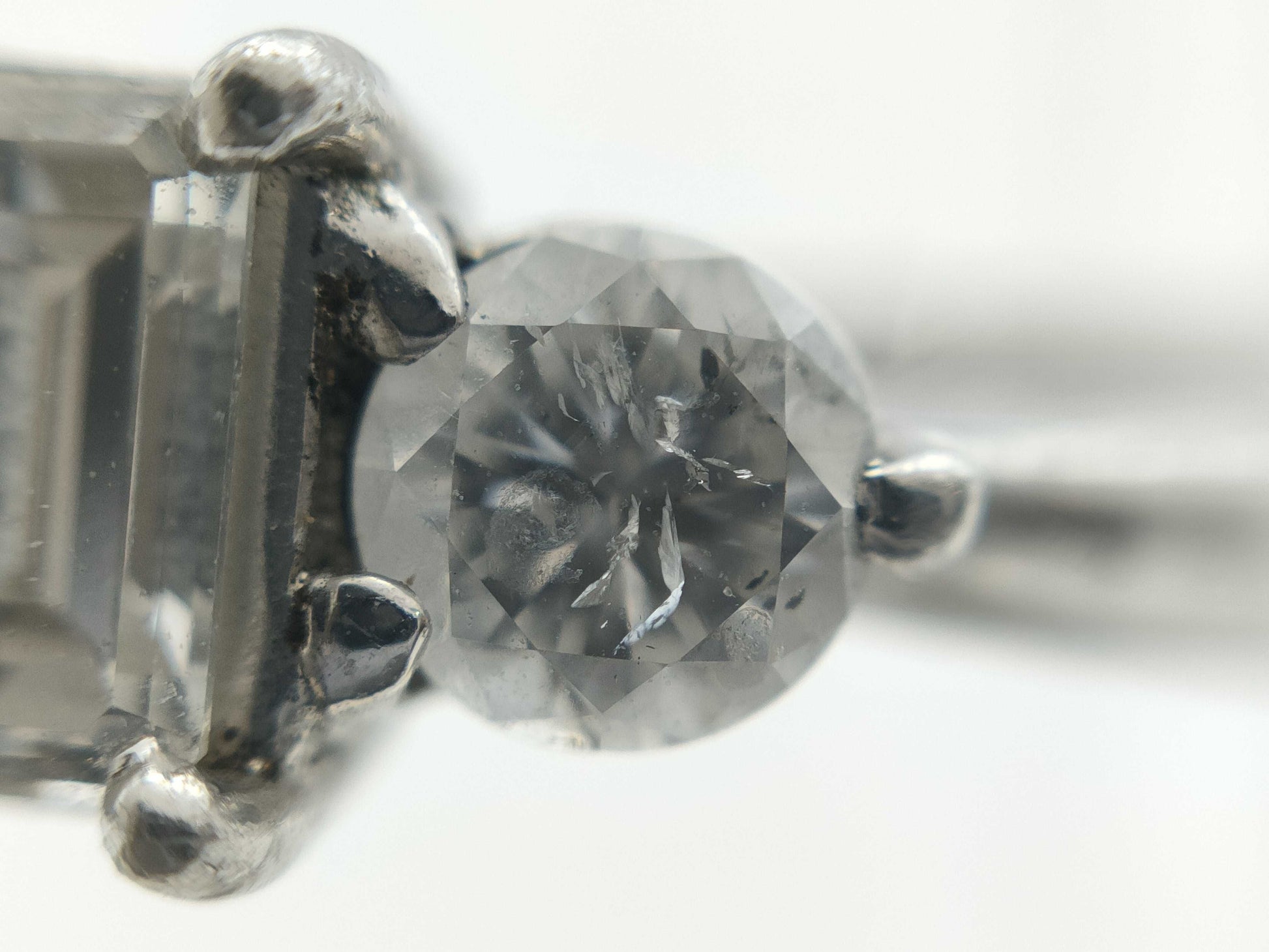 D0.333/0.36ct Pt900 4.0g Ring 